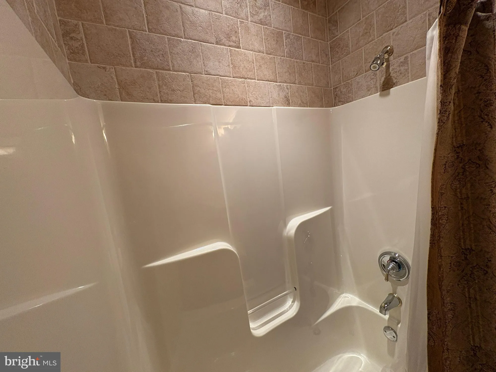 Property Slideshow image 42 of 48 | 253 snowy egret ln, West Deptford, NJ, 08086