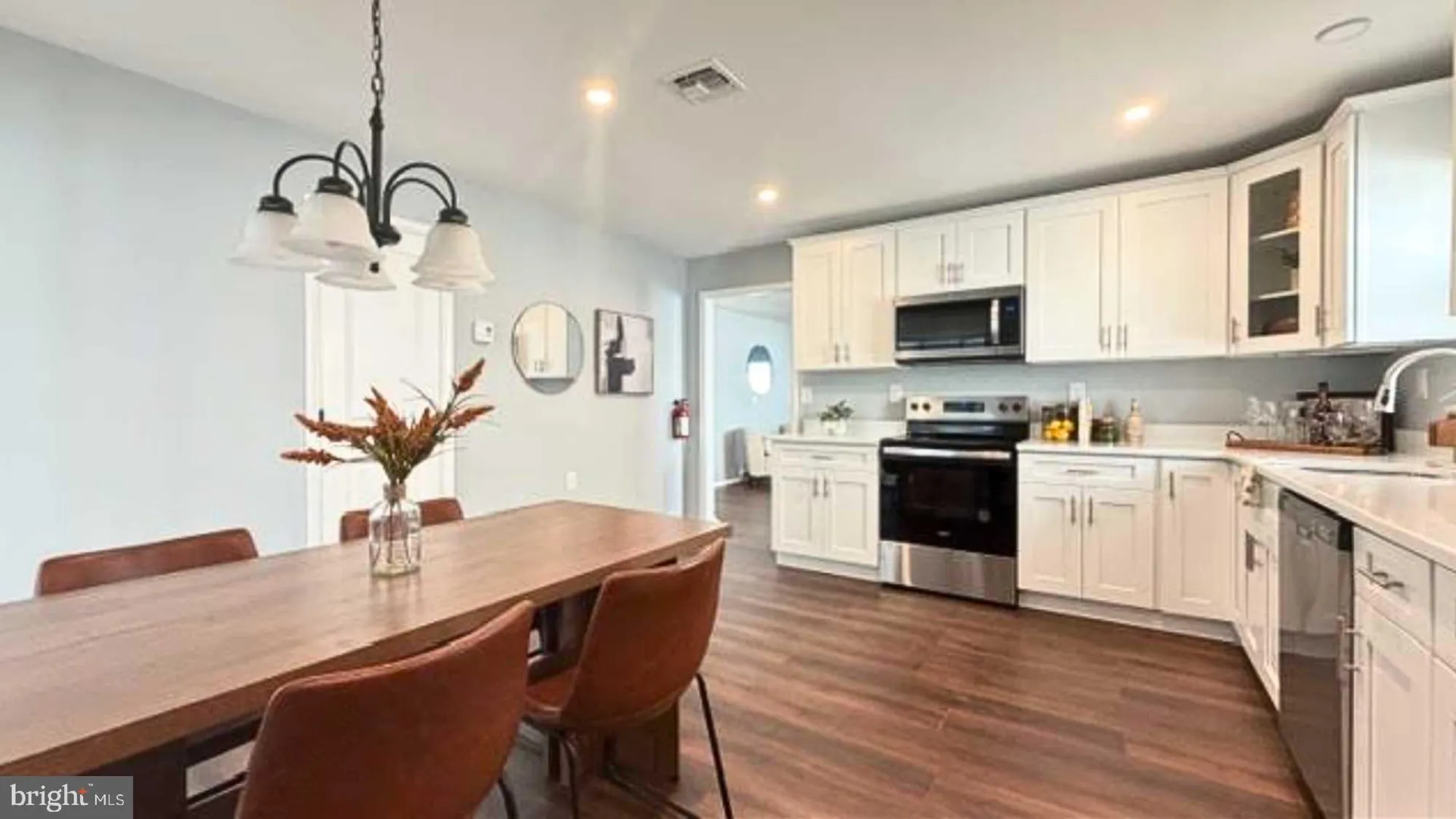 Property Slideshow image 12 of 29 | 170 dorchester dr, Southampton, NJ, 08088