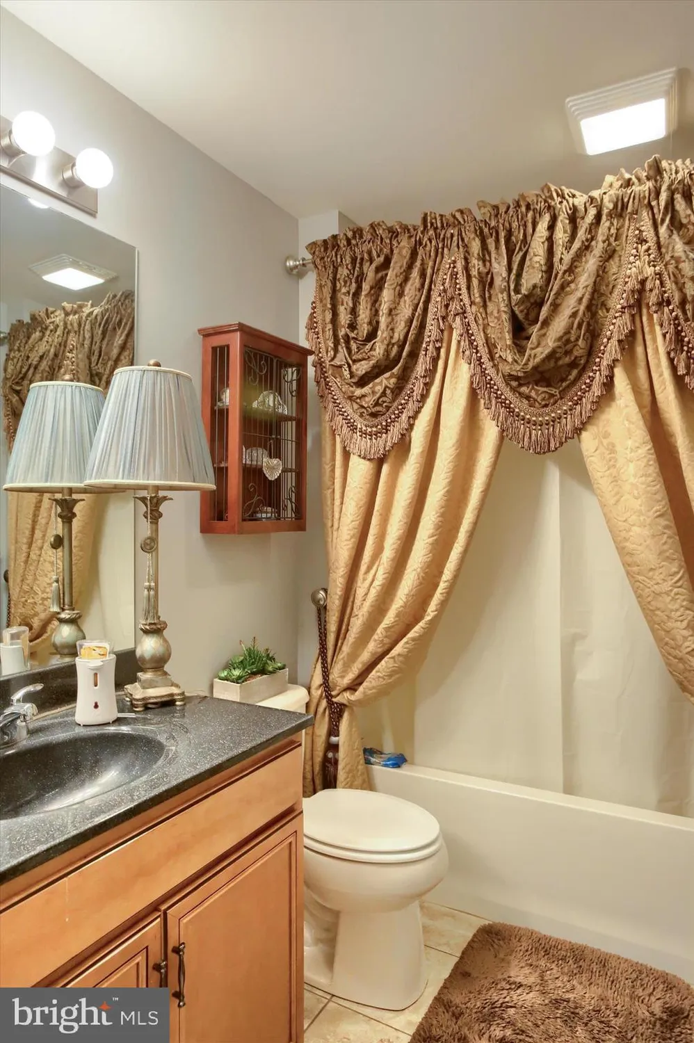 Property Slideshow image 38 of 64 | 75 presidents dr, Mechanicsburg, PA, 17050