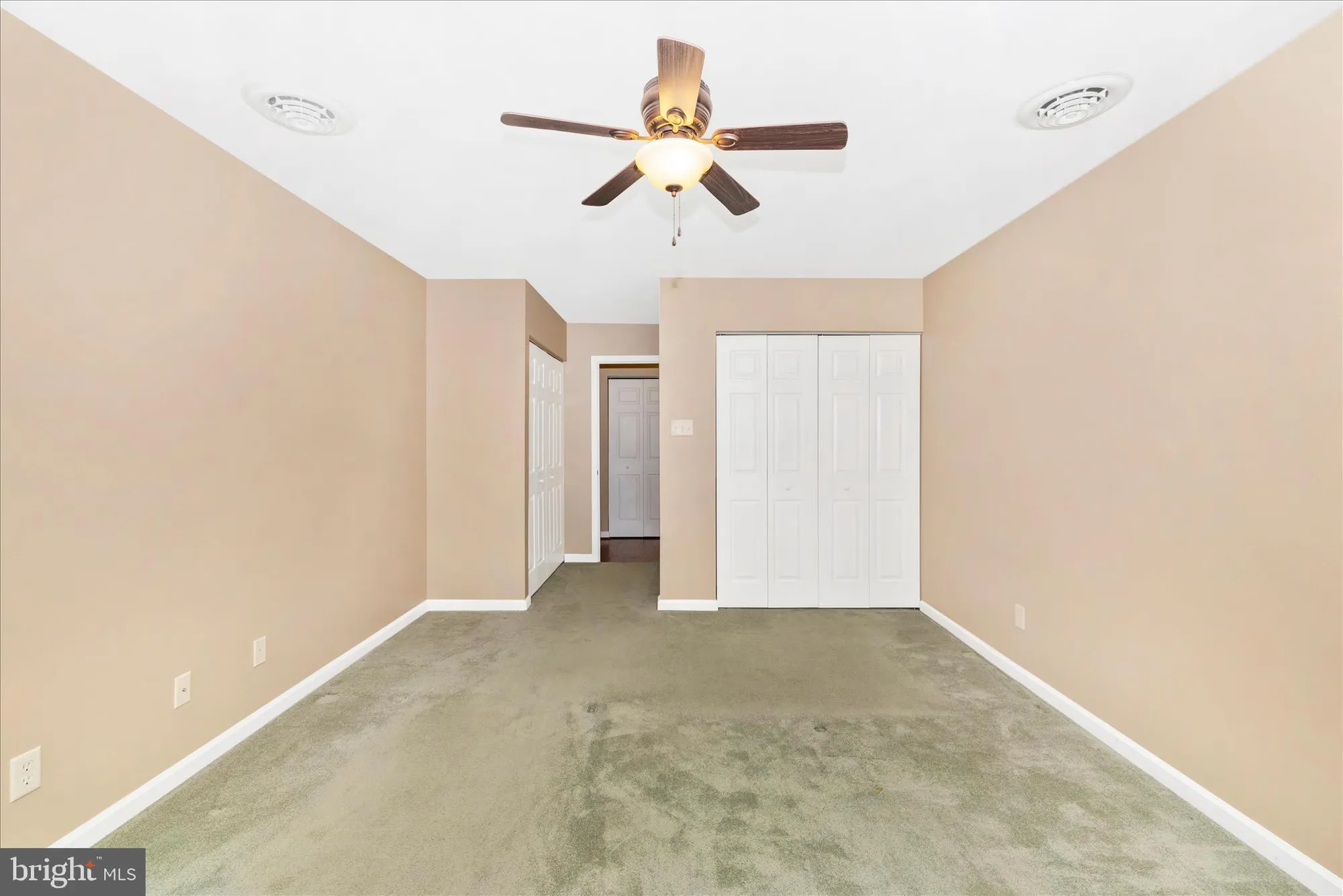 Property Slideshow image 25 of 54 | 6905 chokeberry ct, Frederick, MD, 21703