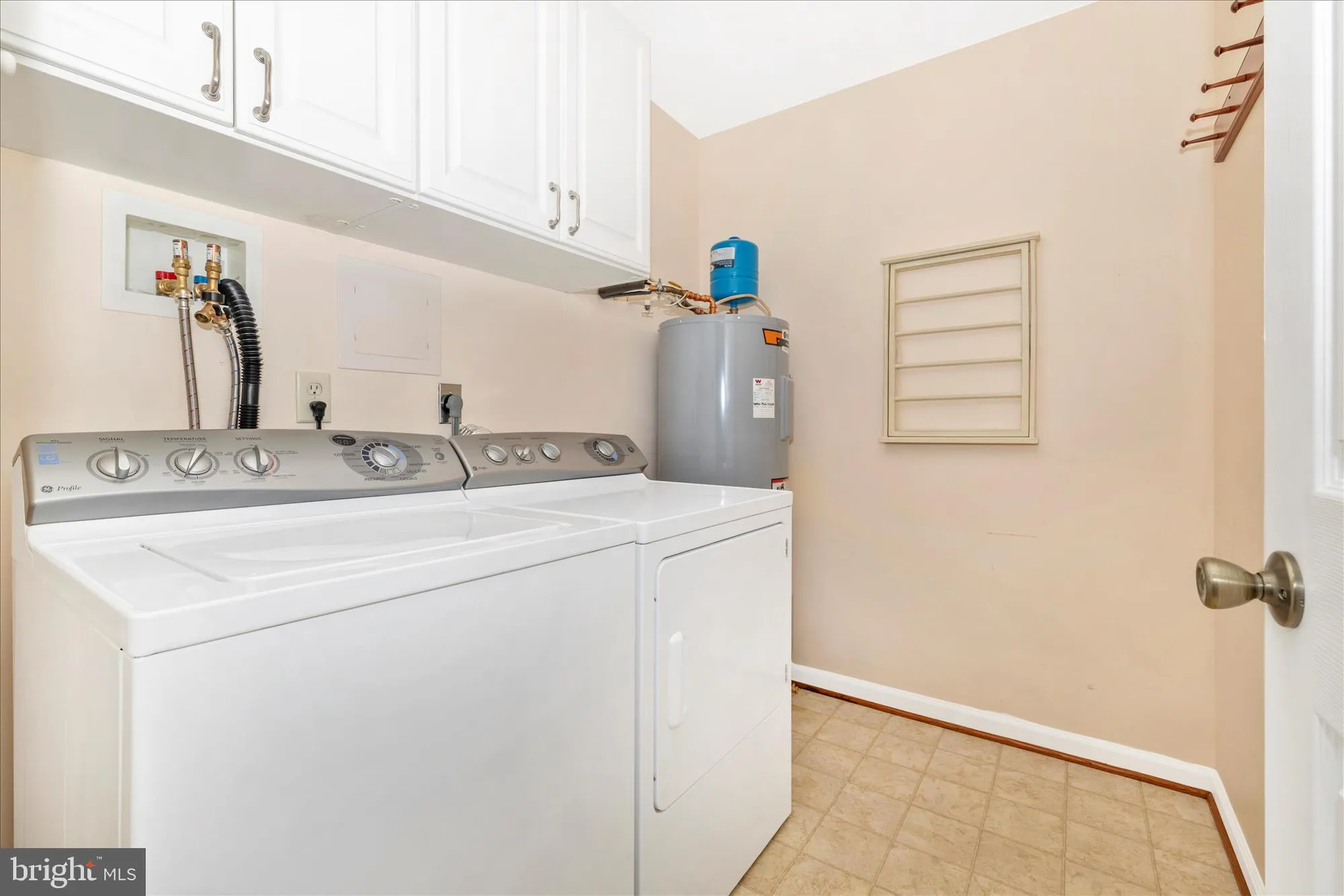 Property Slideshow image 33 of 54 | 6905 chokeberry ct, Frederick, MD, 21703