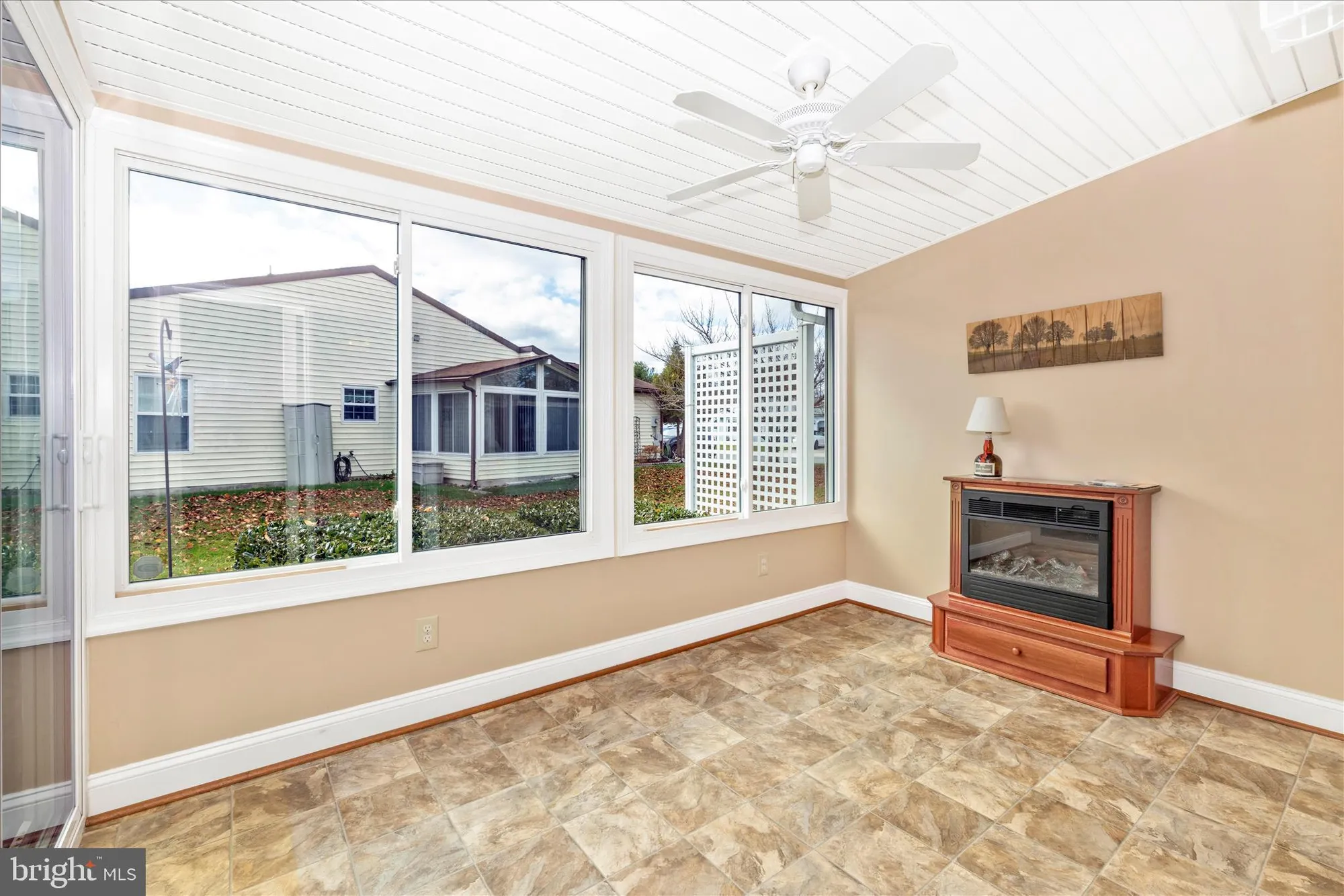 Property Slideshow image 19 of 54 | 6905 chokeberry ct, Frederick, MD, 21703