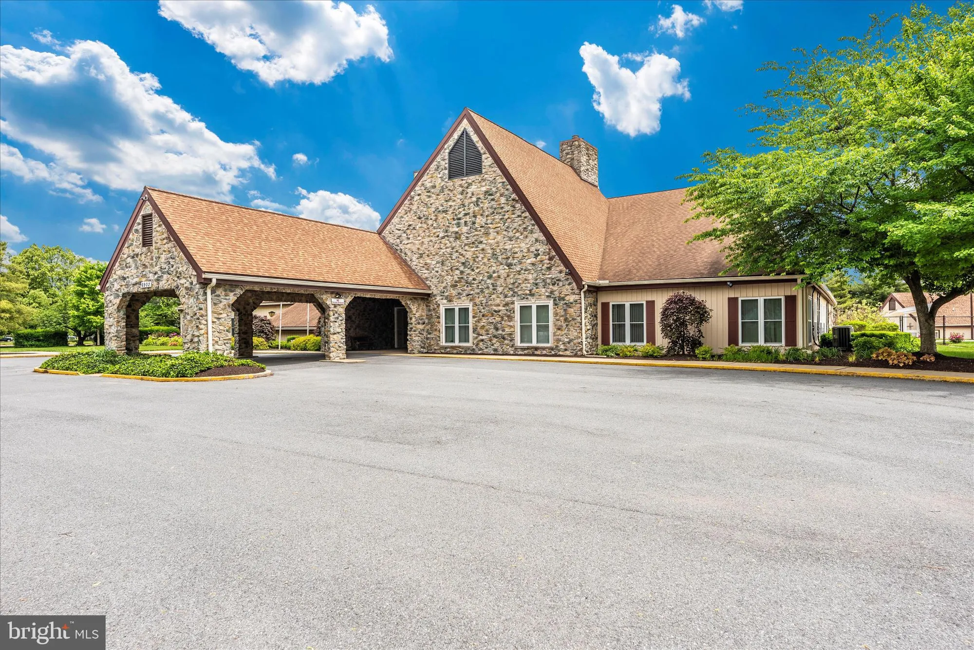 Property Slideshow image 43 of 54 | 6905 chokeberry ct, Frederick, MD, 21703