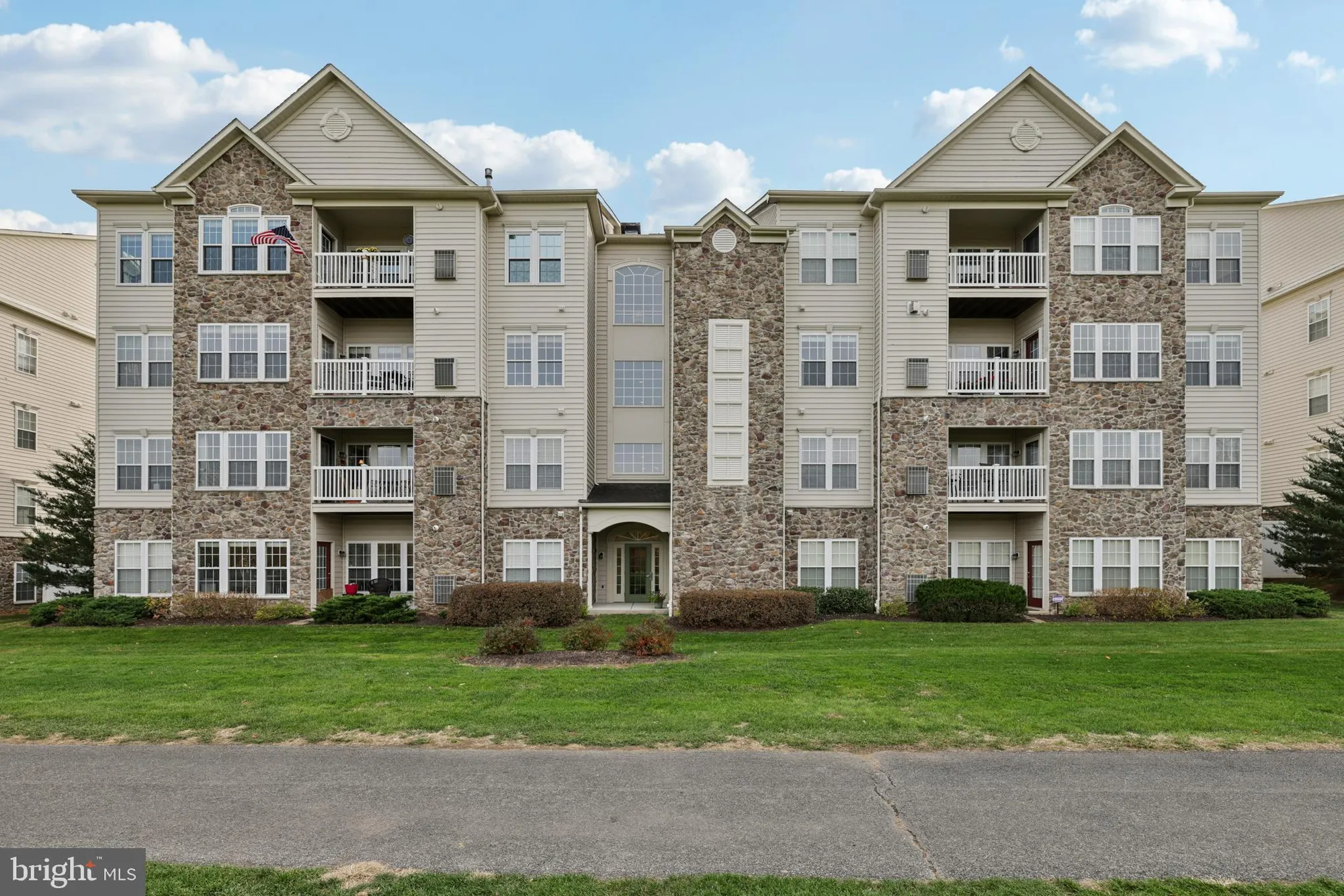Property Slideshow image 39 of 49 | 11120 chambers ct q, Woodstock, MD, 21163