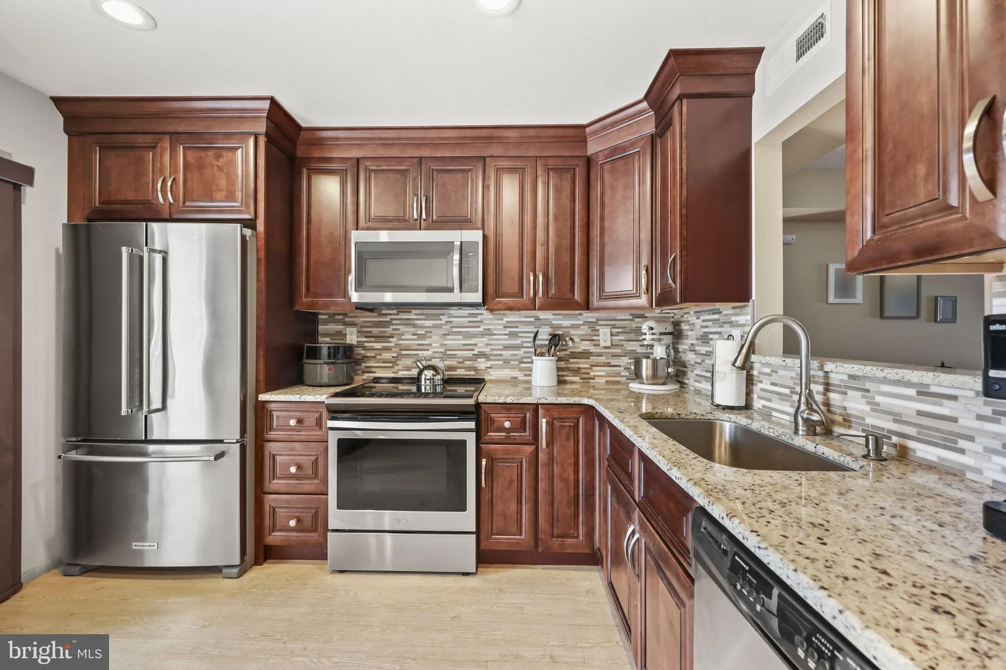 Property Slideshow image 11 of 22 | 631 madison dr b, Monroe Township, NJ, 08831