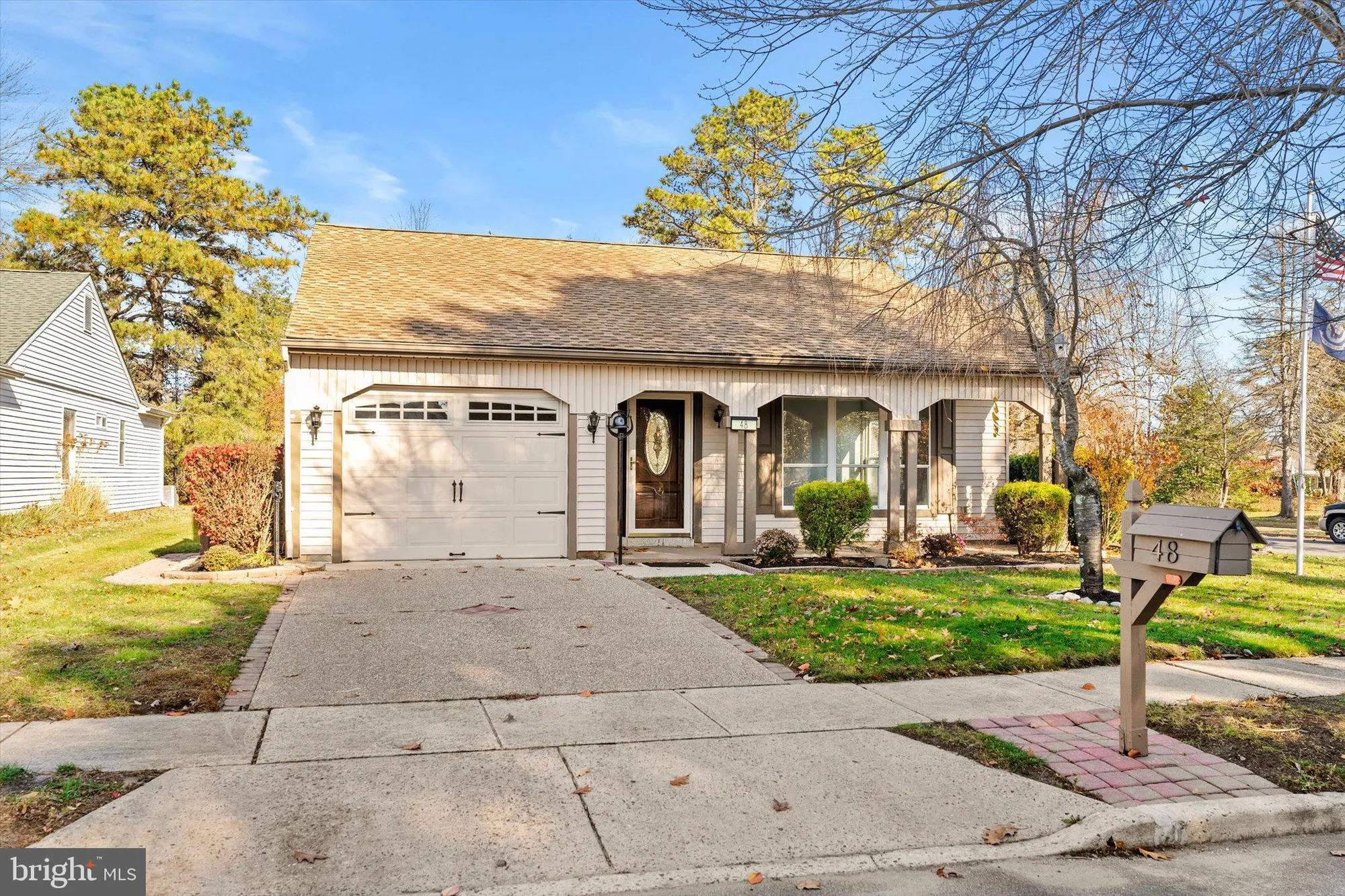 Property Slideshow image 1 of 28 | 48 dunstable rd, Southampton, NJ, 08088