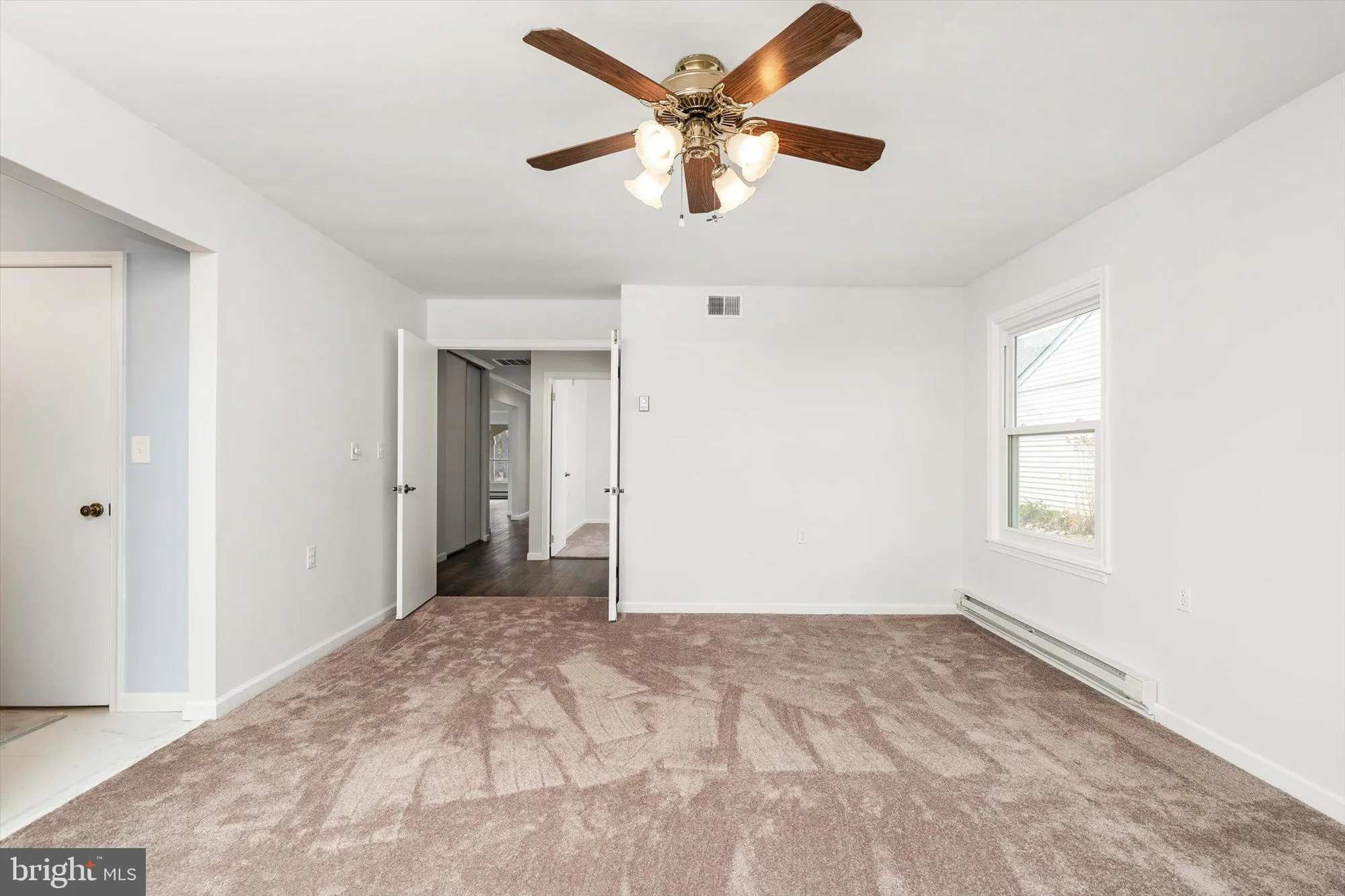 Property Slideshow image 20 of 28 | 48 dunstable rd, Southampton, NJ, 08088