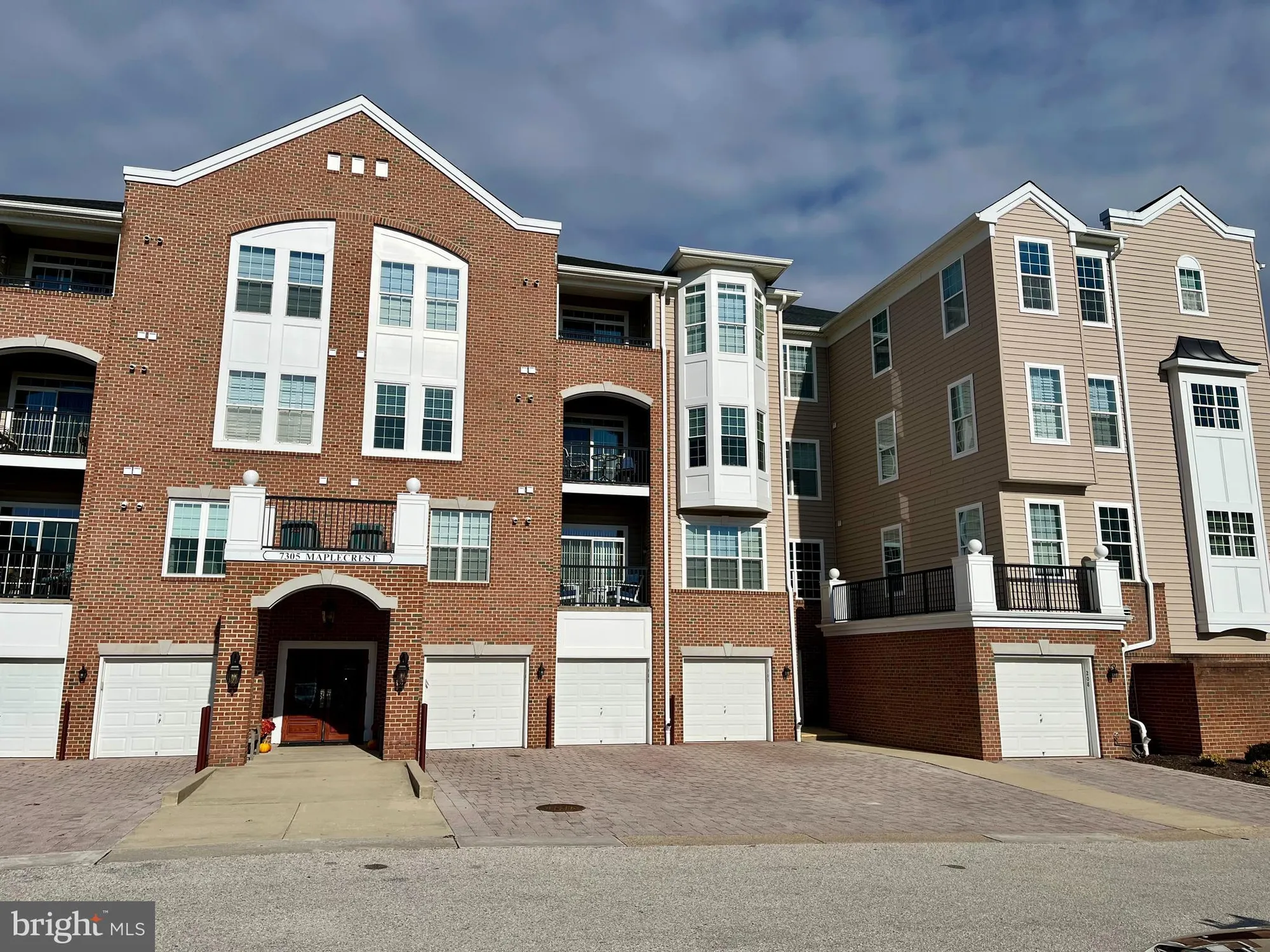 Property Slideshow image 1 of 9 | 7305 maplecrest rd 207, Elkridge, MD, 21075