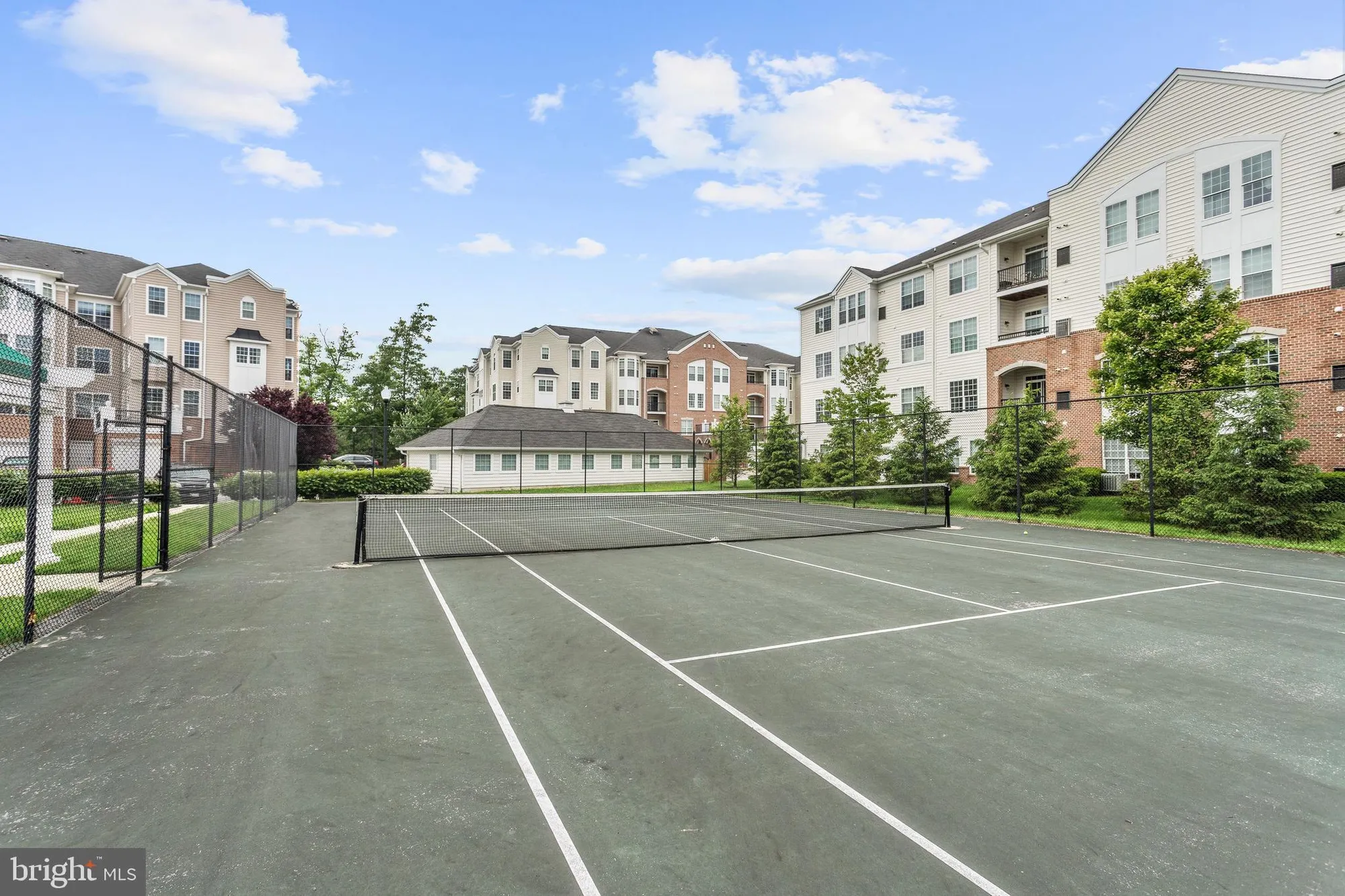 Property Slideshow image 4 of 9 | 7305 maplecrest rd 207, Elkridge, MD, 21075