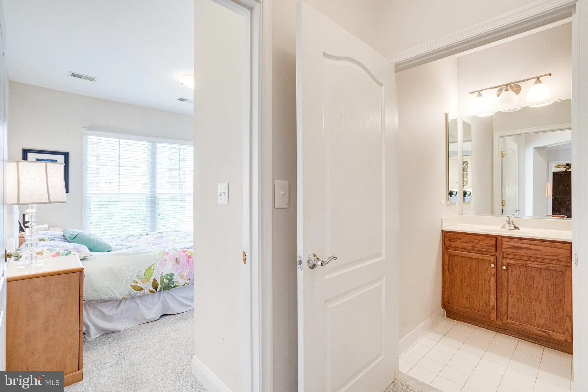 Property Slideshow image 51 of 80 | 2903 saintsbury plz 405, Fairfax, VA, 22031