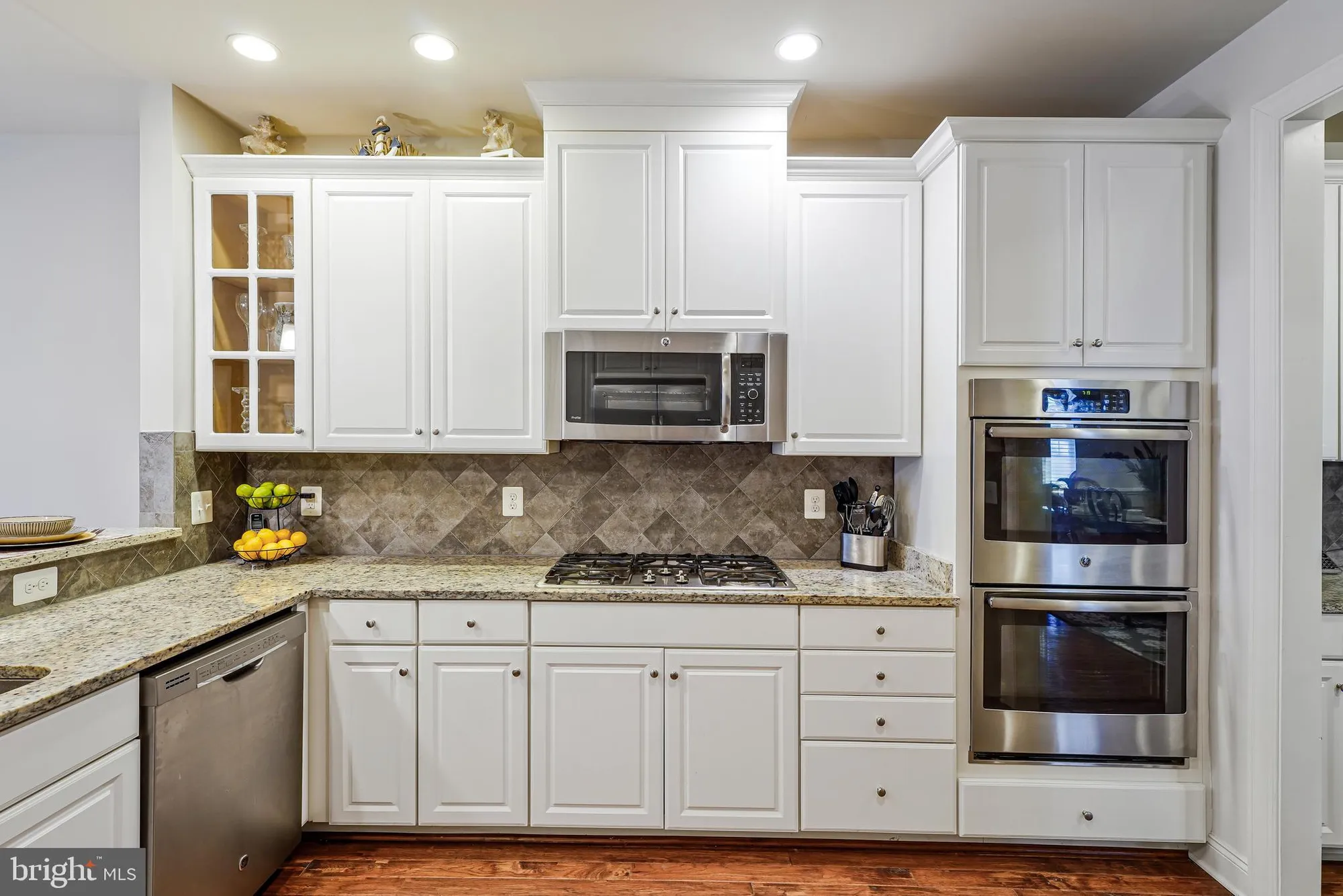 Property Slideshow image 15 of 60 | 20862 saber jet pl, Ashburn, VA, 20147