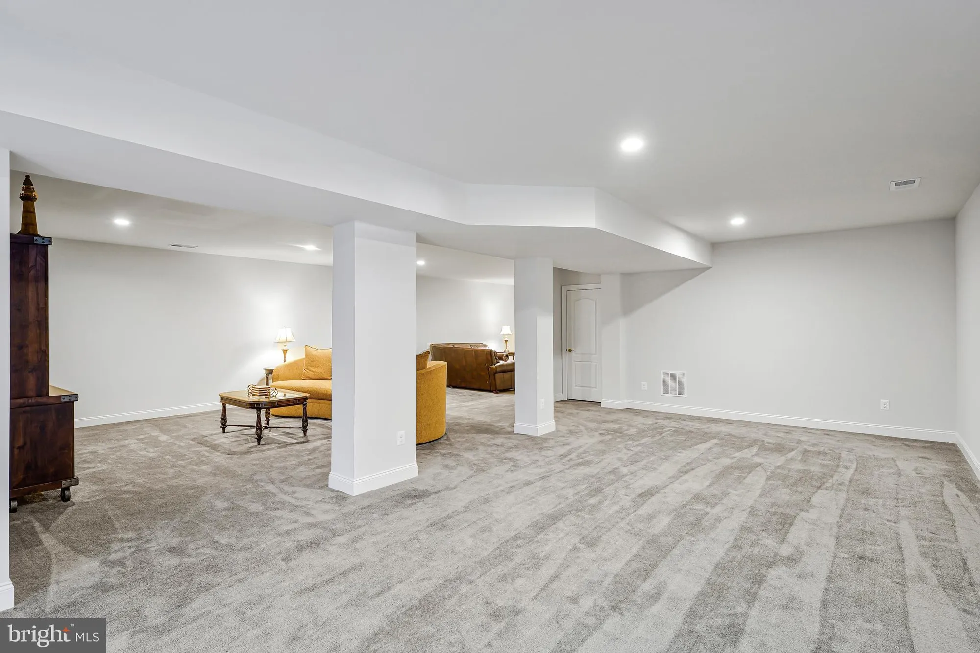 Property Slideshow image 32 of 60 | 20862 saber jet pl, Ashburn, VA, 20147