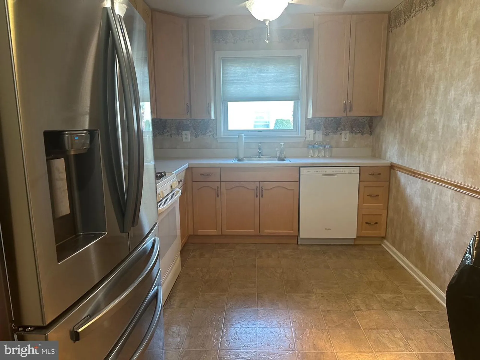 Property Slideshow image 16 of 16 | 146 grandview dr, Warminster, PA, 18974