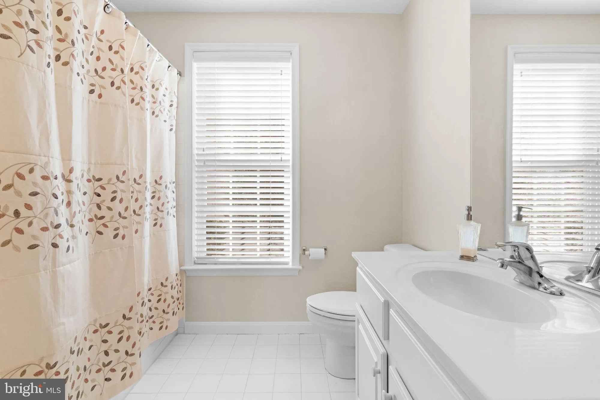 Property Slideshow image 39 of 72 | 454 larkspur dr, Kennett Square, PA, 19348