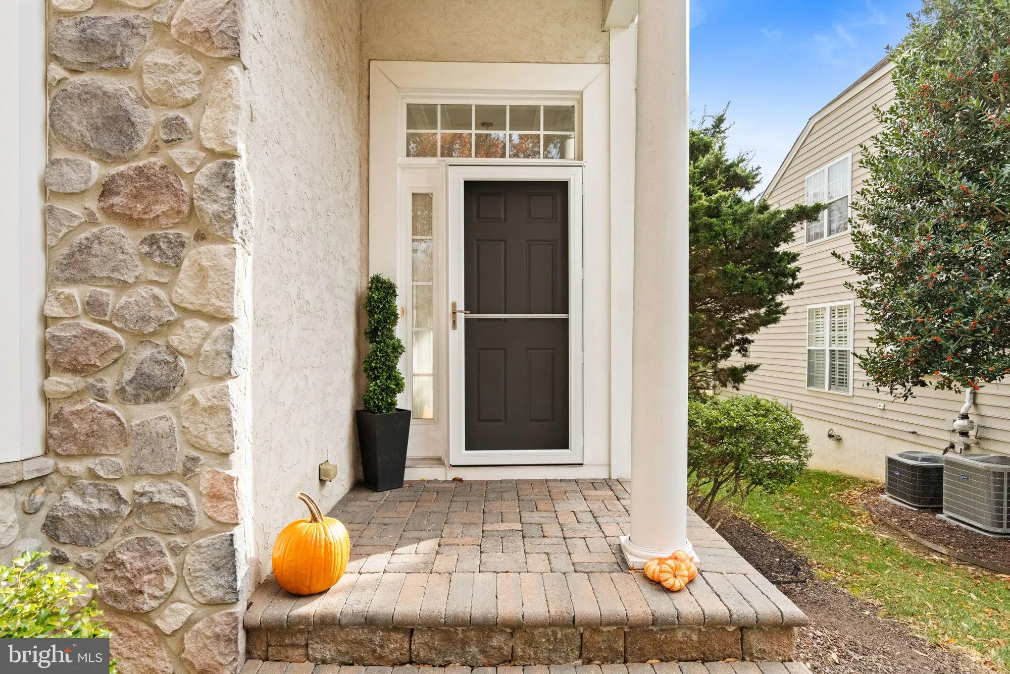 Property Slideshow image 4 of 72 | 454 larkspur dr, Kennett Square, PA, 19348