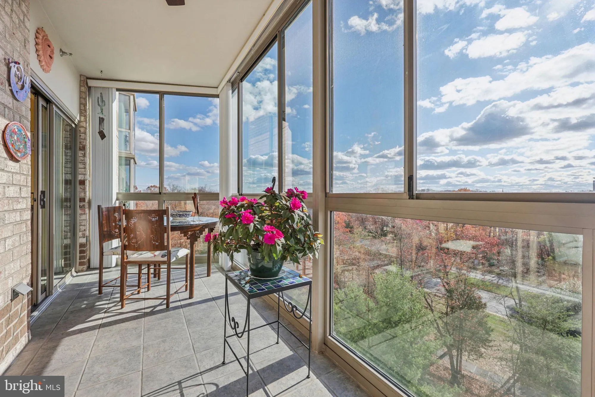 Property Slideshow image 19 of 41 | 19375 cypress ridge ter 601, Leesburg, VA, 20176