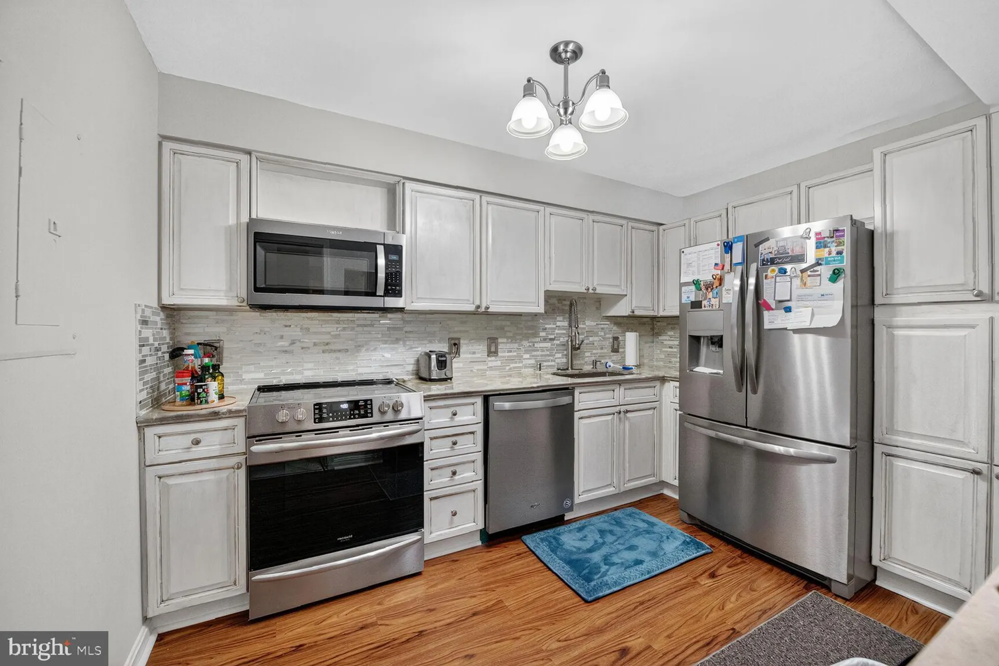 Property Slideshow image 10 of 21 | 19385 cypress ridge ter unit 404, Leesburg, VA, 20176