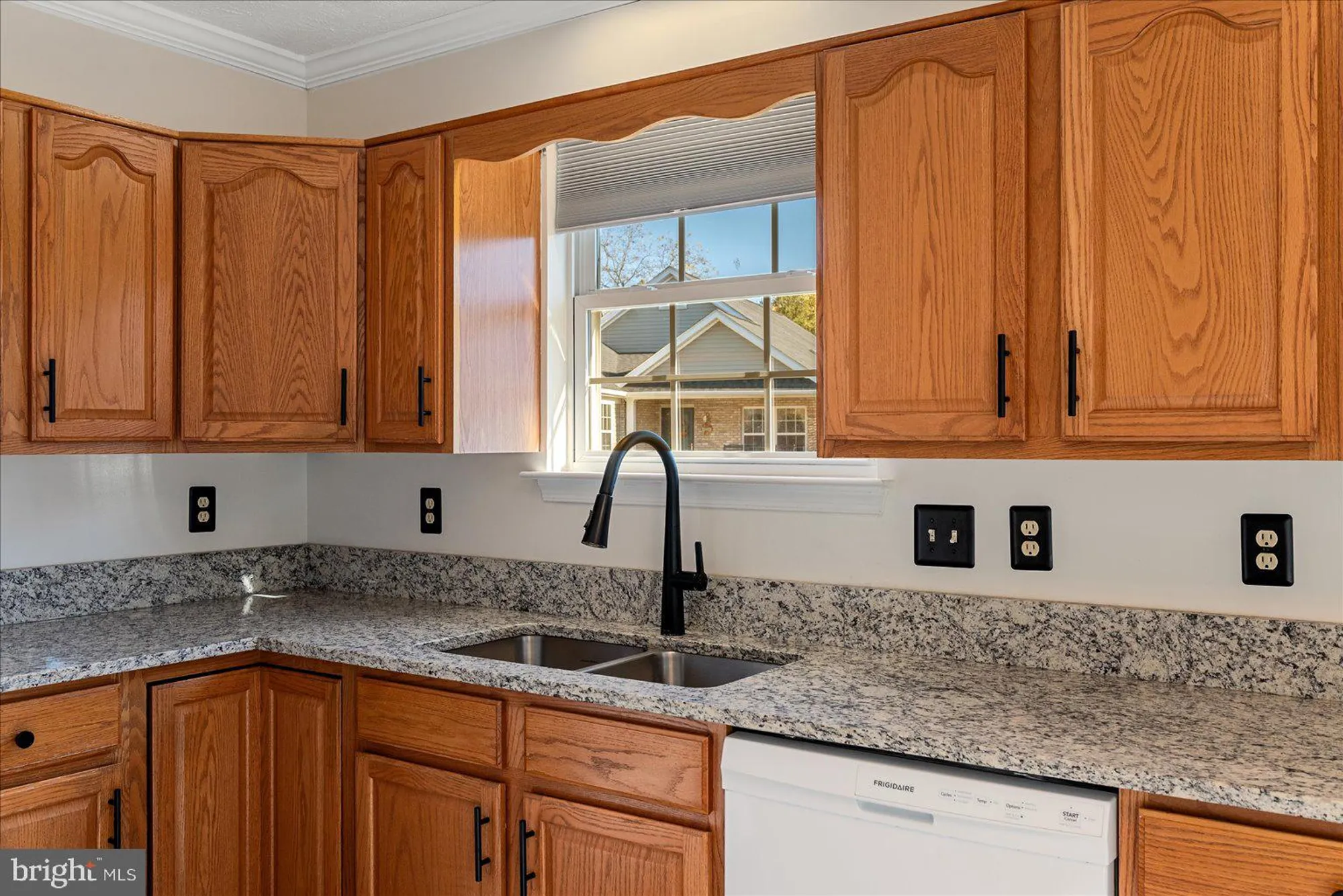 Property Slideshow image 10 of 41 | 222 crestwood ln, Winchester, VA, 22602