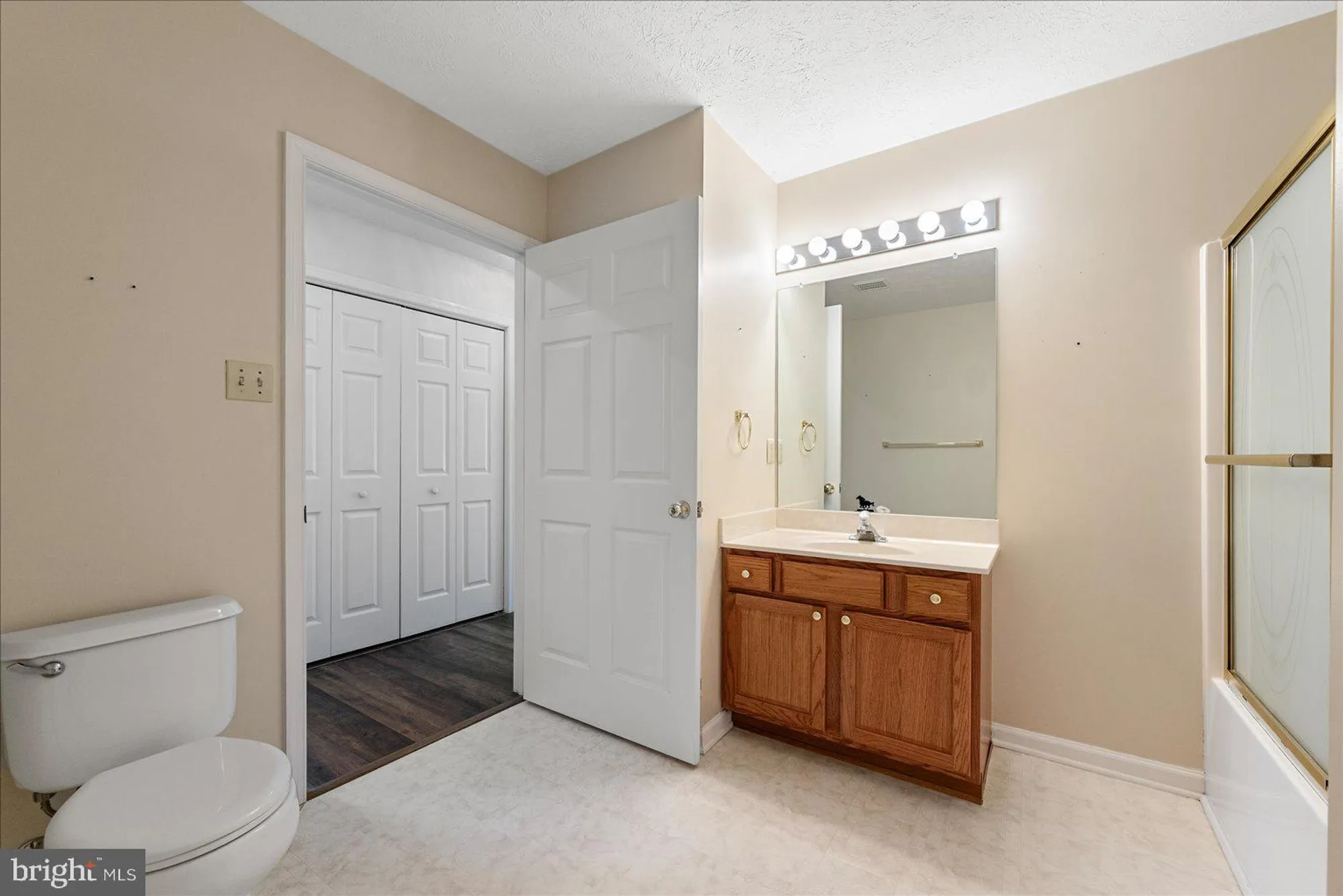 Property Slideshow image 18 of 41 | 222 crestwood ln, Winchester, VA, 22602