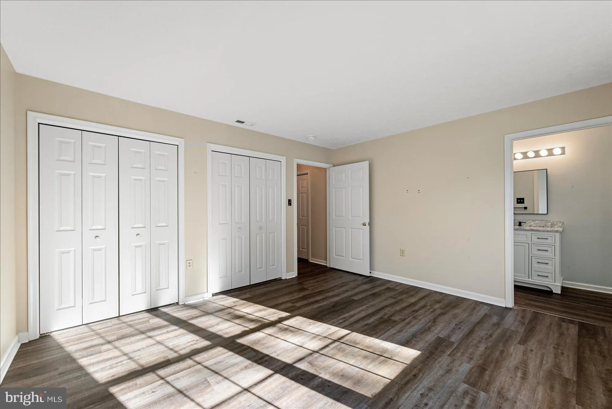 Property Slideshow image 14 of 41 | 222 crestwood ln, Winchester, VA, 22602