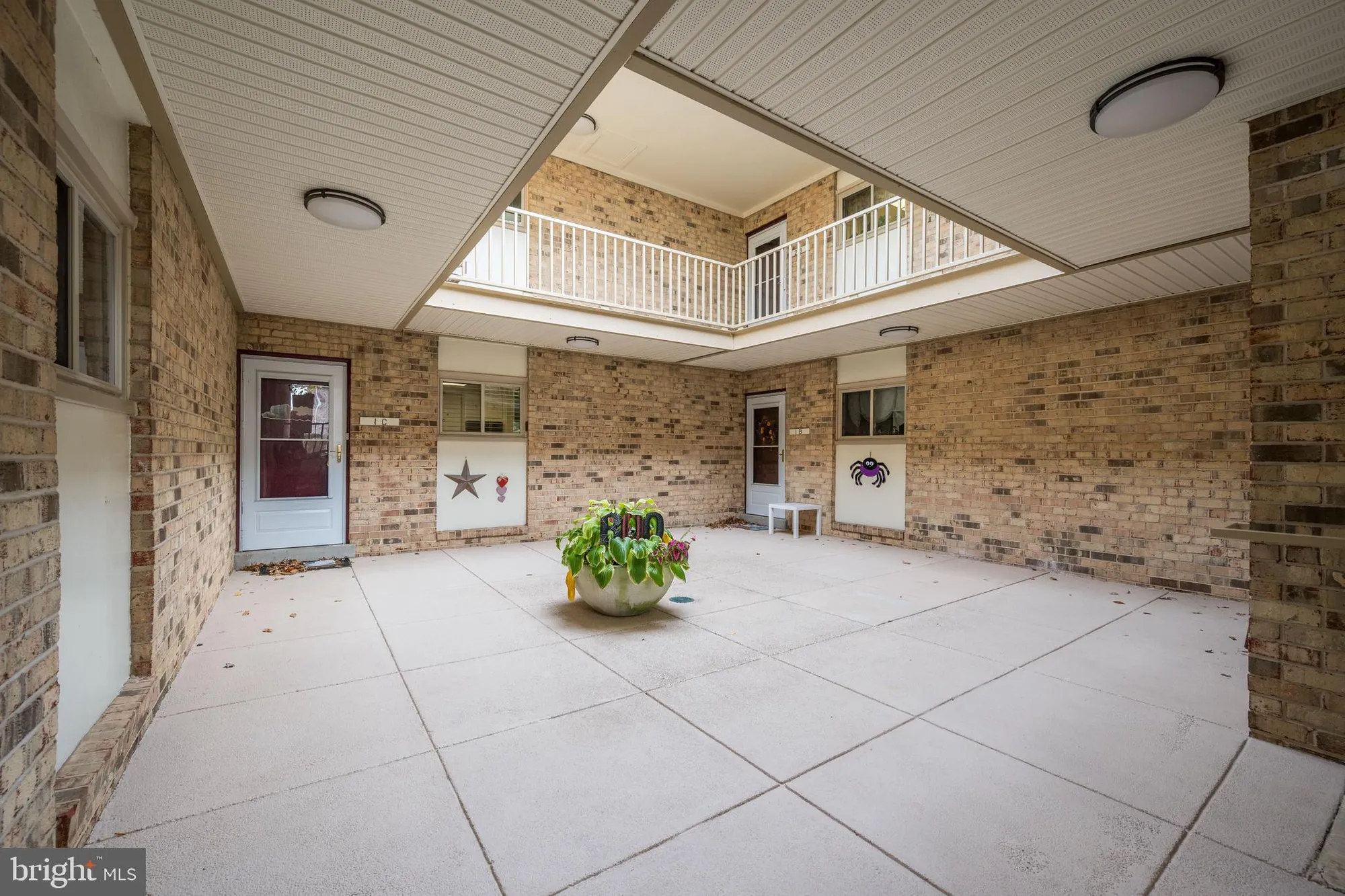 Property Slideshow image 4 of 29 | 3350 gleneagles dr 70-1d, Silver Spring, MD, 20906