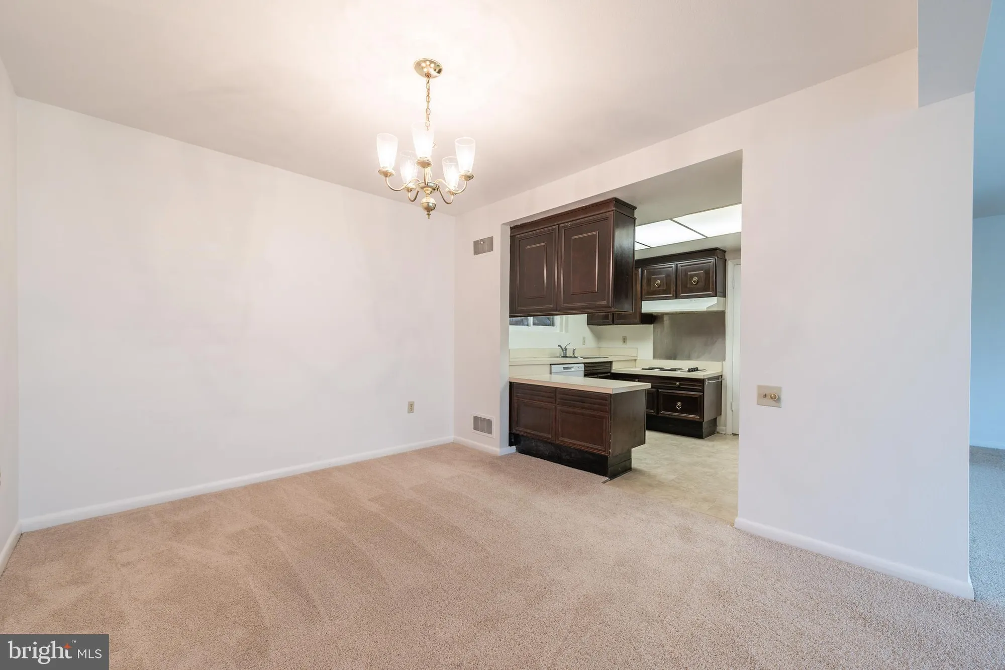 Property Slideshow image 14 of 29 | 3350 gleneagles dr 70-1d, Silver Spring, MD, 20906