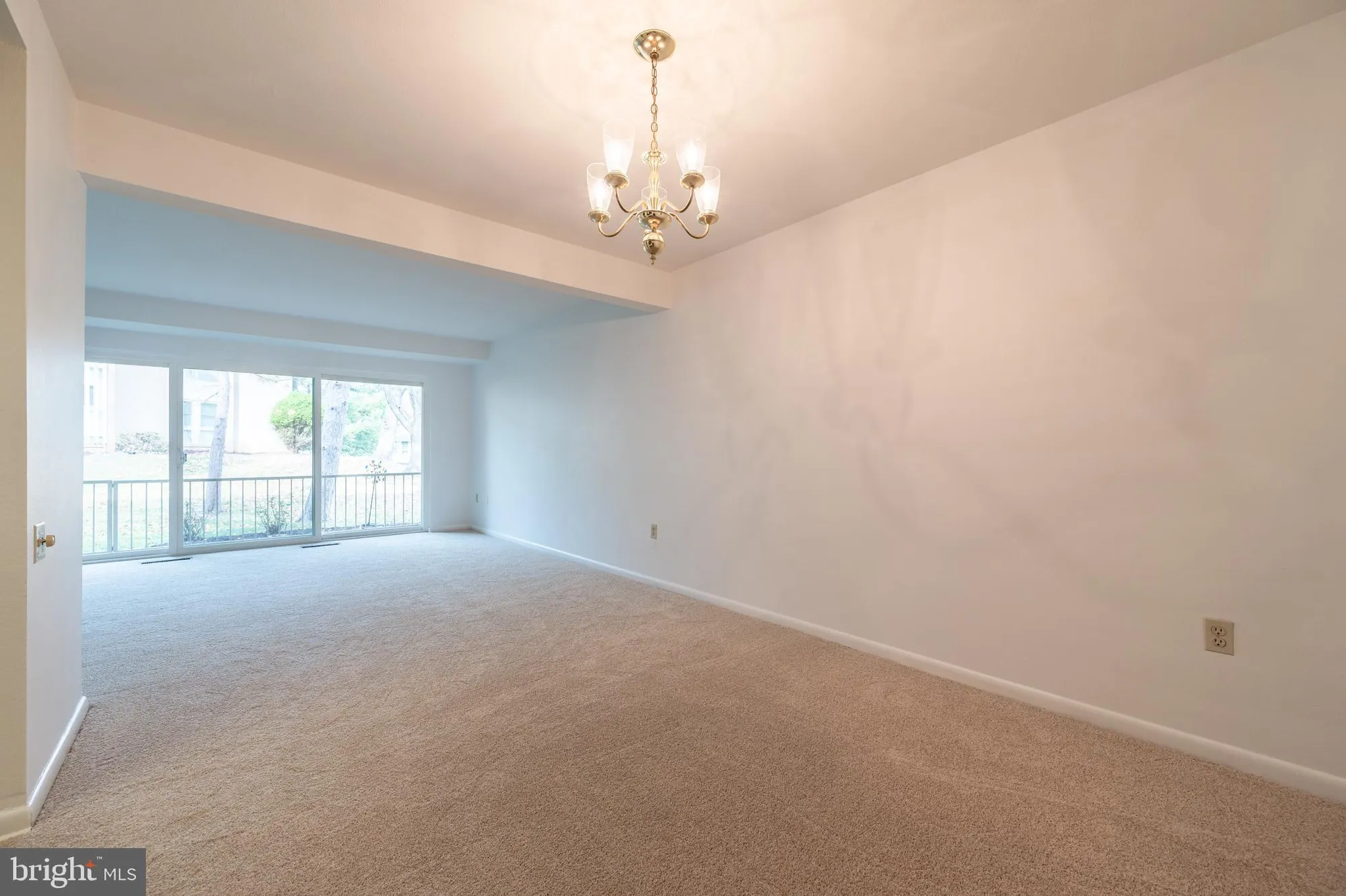 Property Slideshow image 12 of 29 | 3350 gleneagles dr 70-1d, Silver Spring, MD, 20906