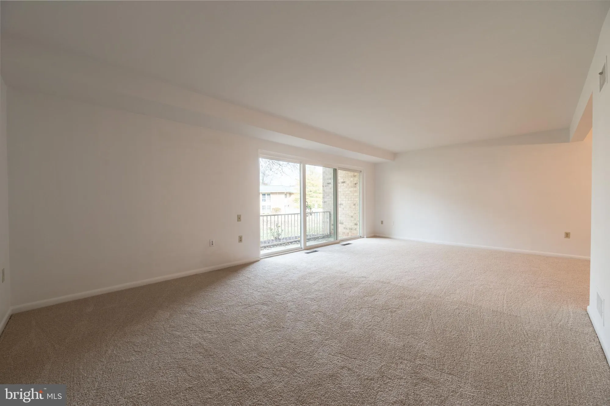 Property Slideshow image 20 of 29 | 3350 gleneagles dr 70-1d, Silver Spring, MD, 20906