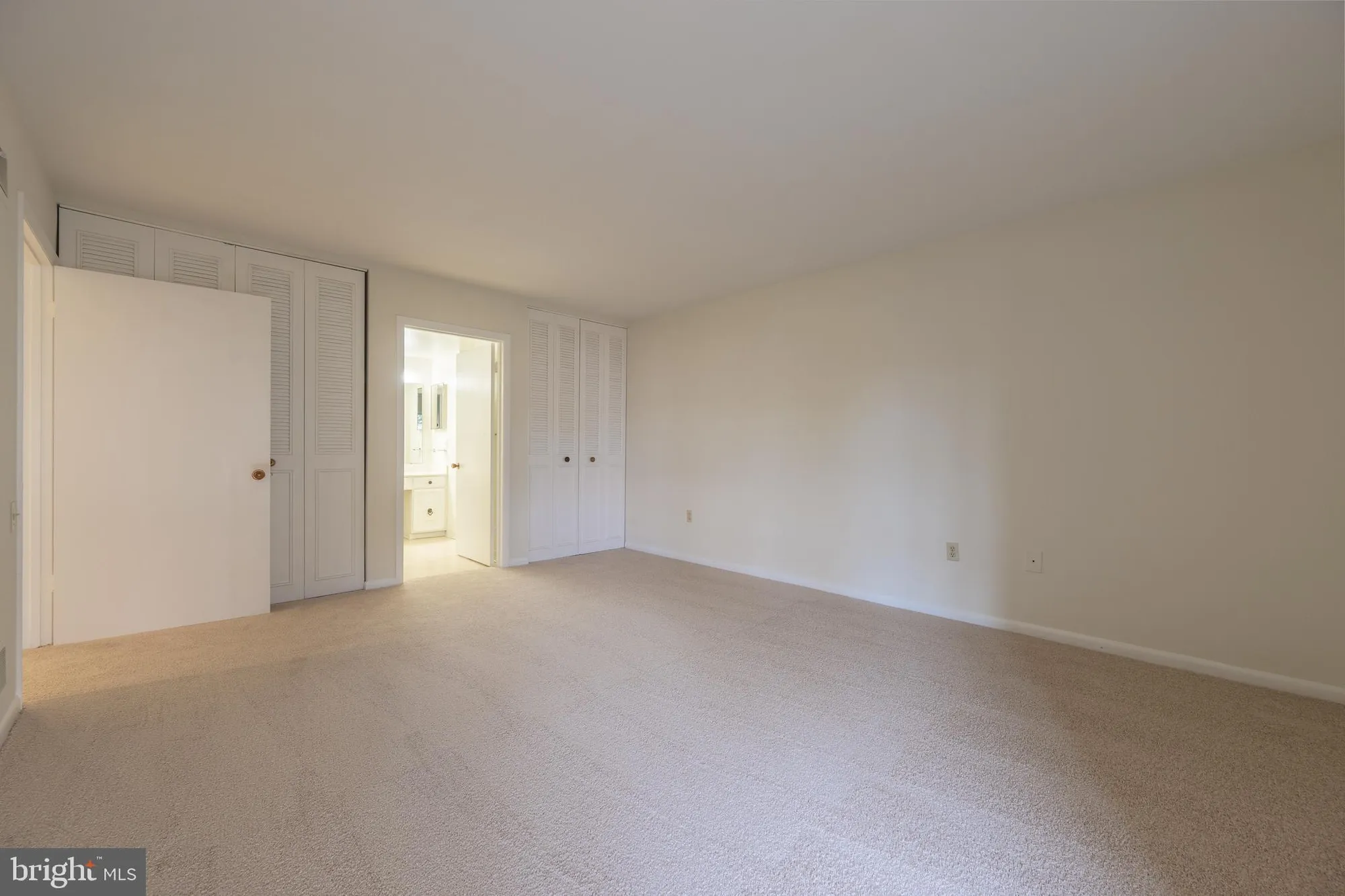 Property Slideshow image 28 of 29 | 3350 gleneagles dr 70-1d, Silver Spring, MD, 20906