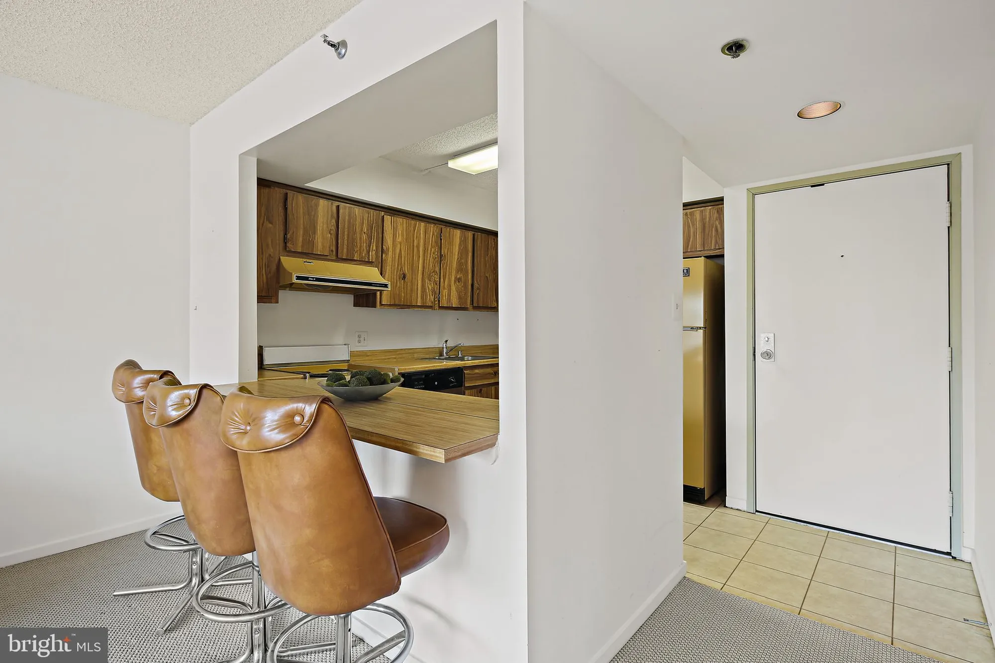 Property Slideshow image 22 of 32 | 2921 n leisure world blvd 1-316, Silver Spring, MD, 20906