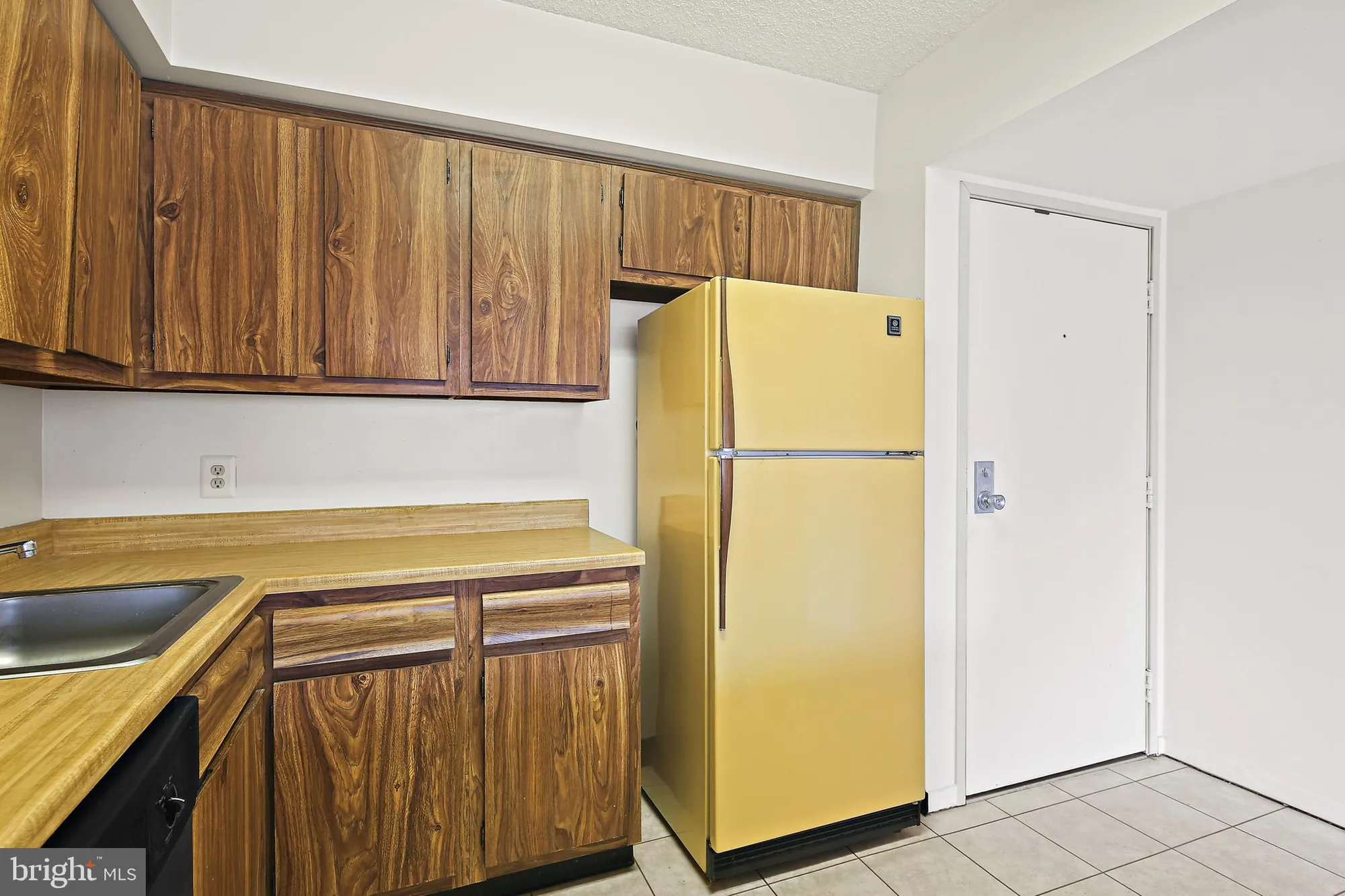 Property Slideshow image 25 of 32 | 2921 n leisure world blvd 1-316, Silver Spring, MD, 20906