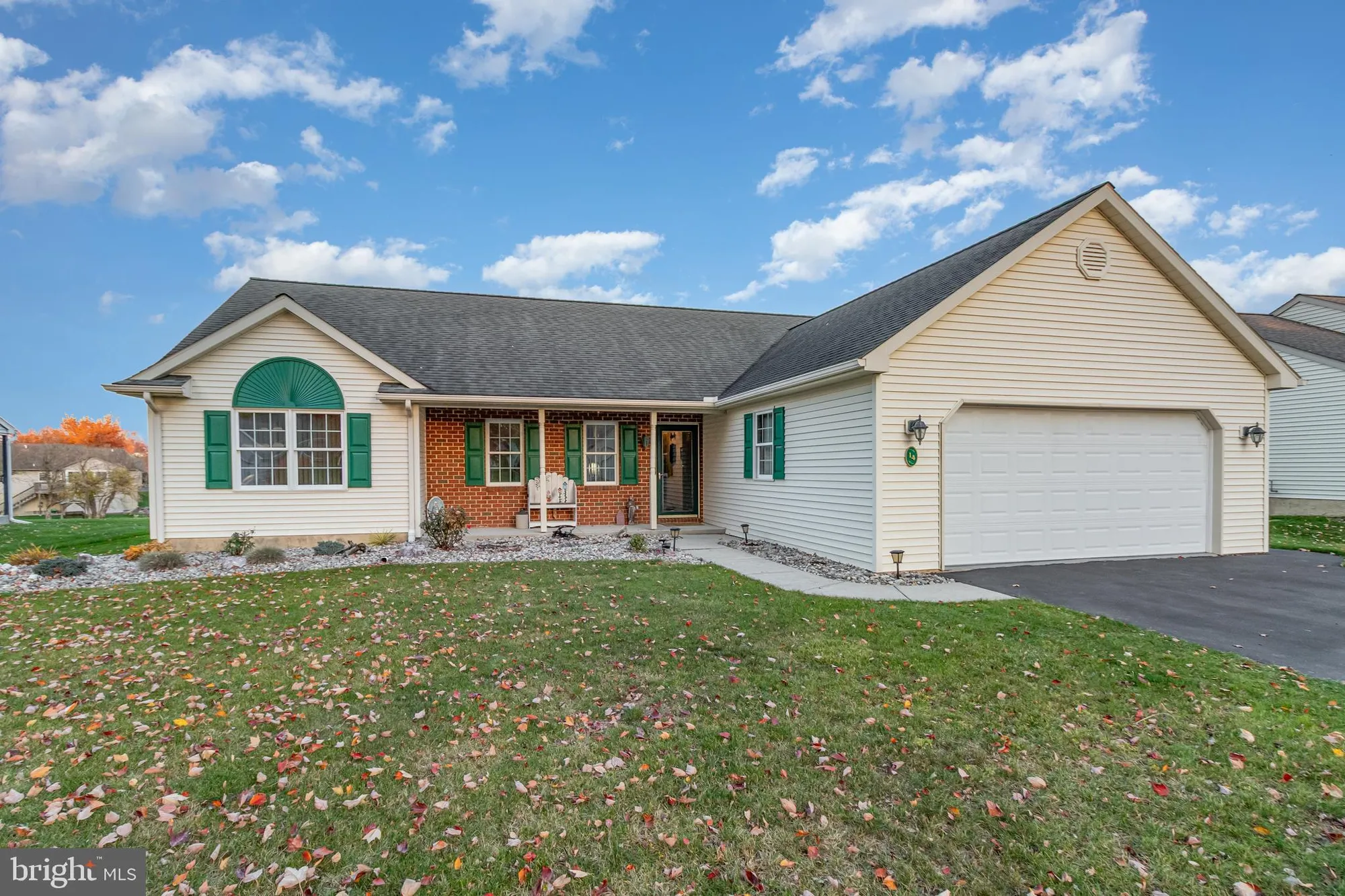 Property Slideshow image 1 of 38 | 14 bower dr, Myerstown, PA, 17067