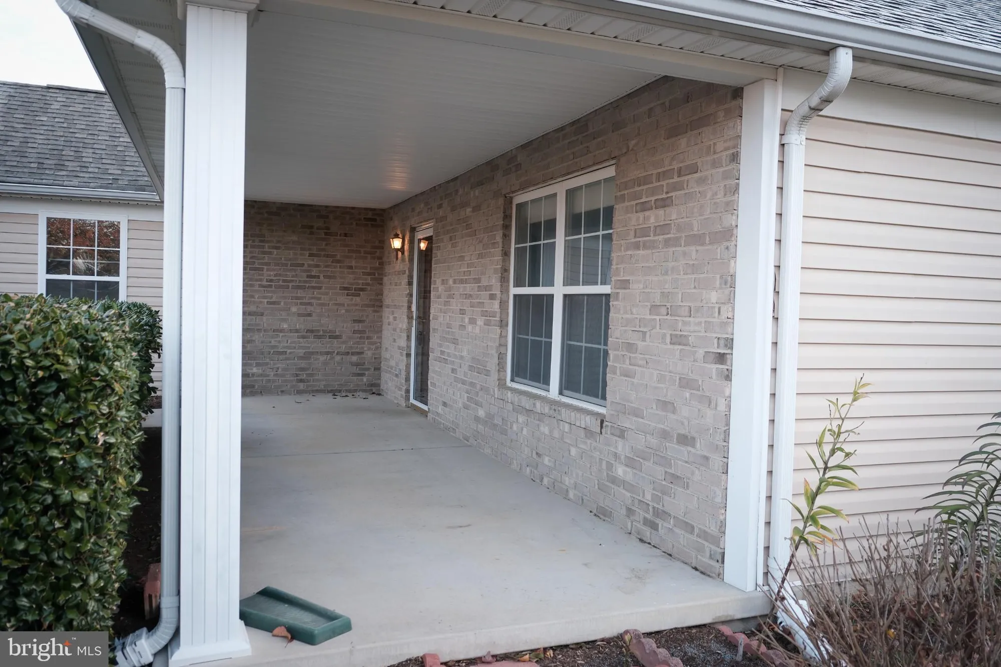 Property Slideshow image 7 of 32 | 105 tanglewood ln, Winchester, VA, 22602