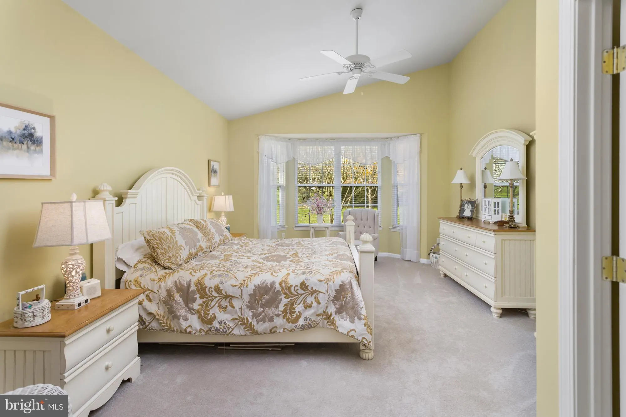 Property Slideshow image 17 of 44 | 10 powderhorn way, Allentown, NJ, 08501