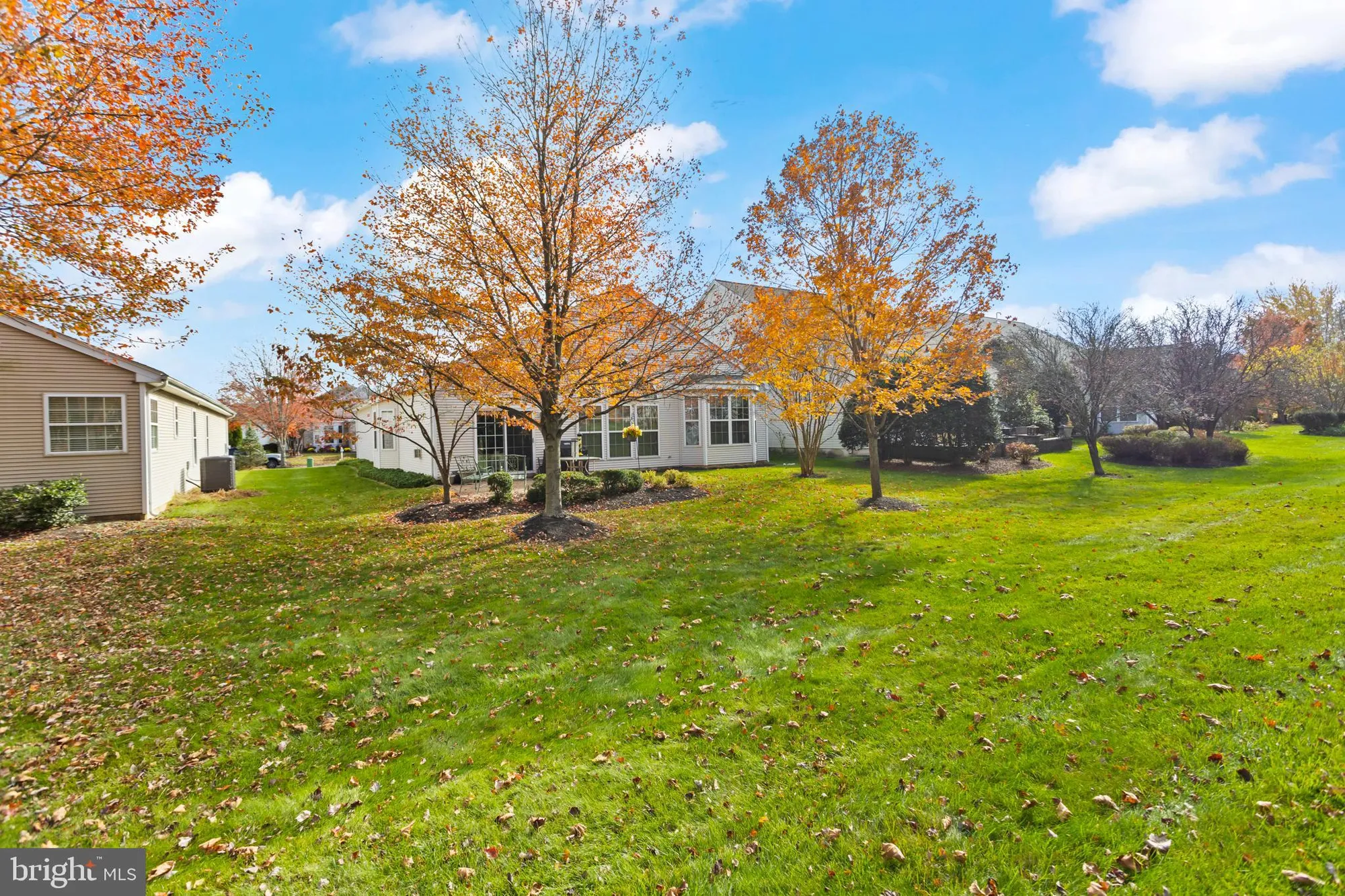 Property Slideshow image 25 of 44 | 10 powderhorn way, Allentown, NJ, 08501