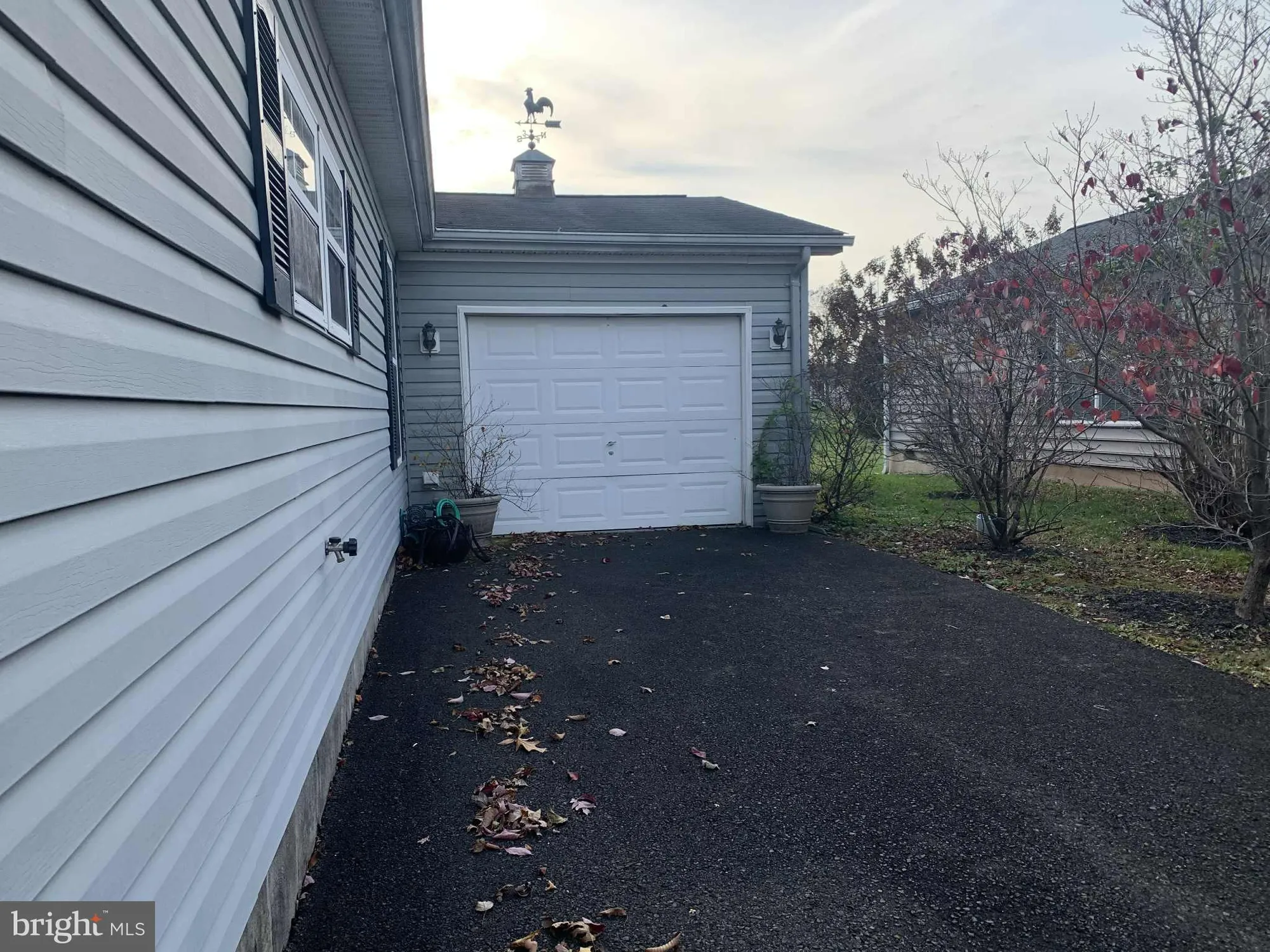 Property Slideshow image 2 of 27 | 214 dove ct, New Hope, PA, 18938