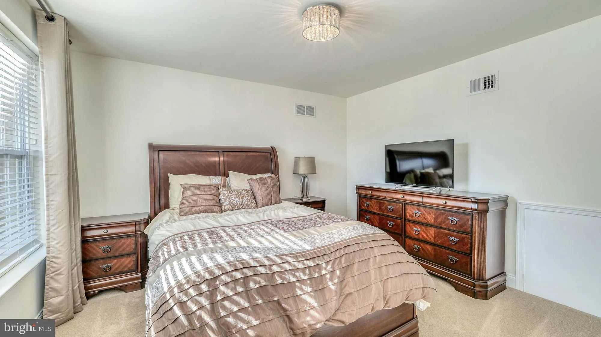 Property Slideshow image 28 of 48 | 158 sarazen dr, Moorestown, NJ, 08057