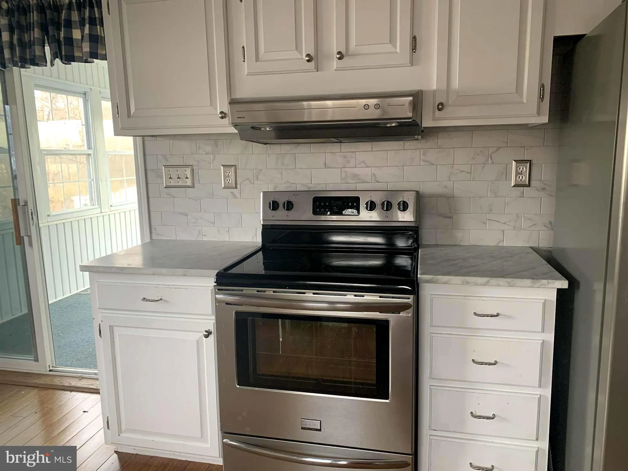 Property Slideshow image 7 of 27 | 214 dove ct, New Hope, PA, 18938