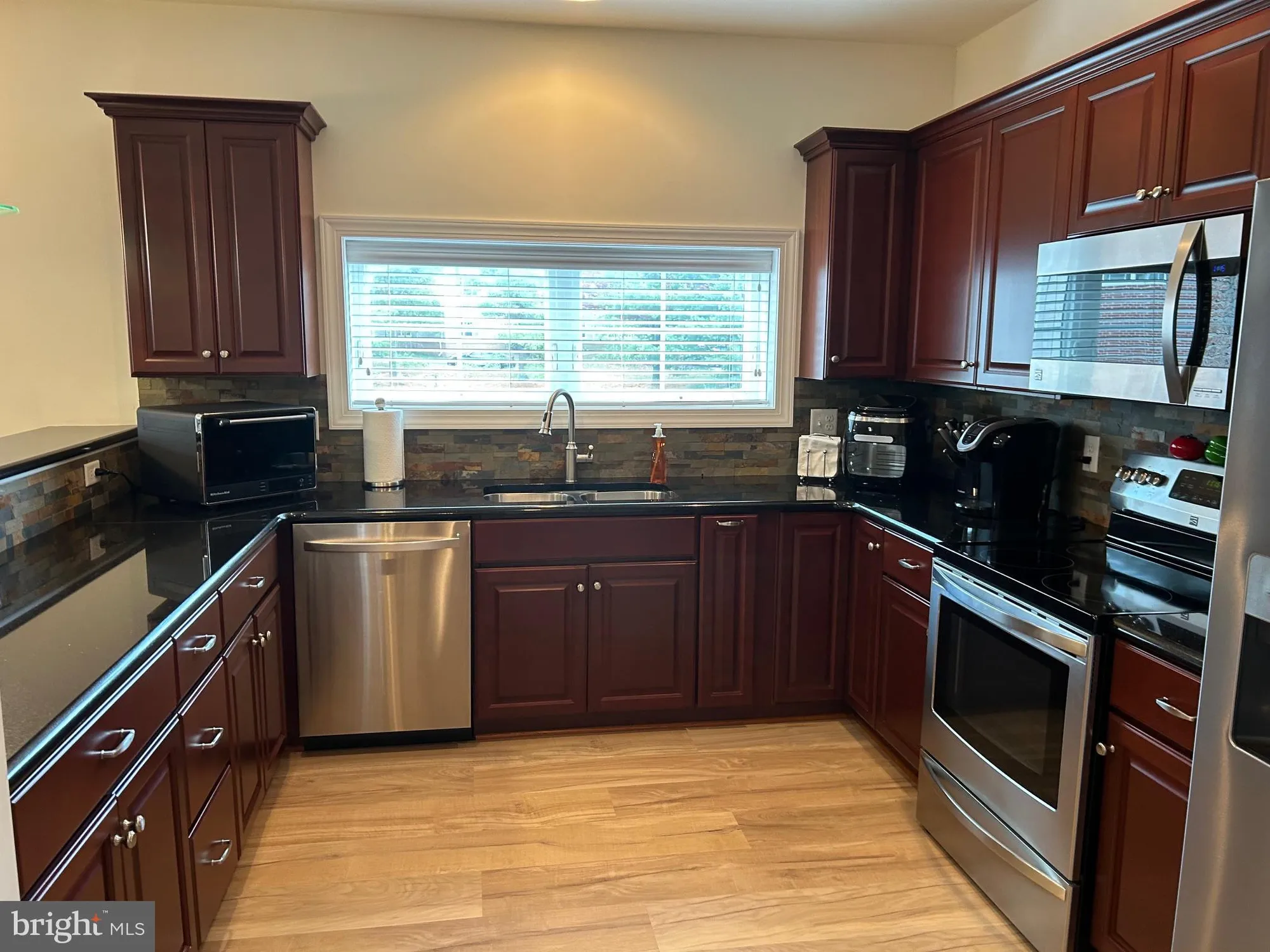 Property Slideshow image 4 of 31 | 134 gilpin dr # a-305, West Chester, PA, 19382