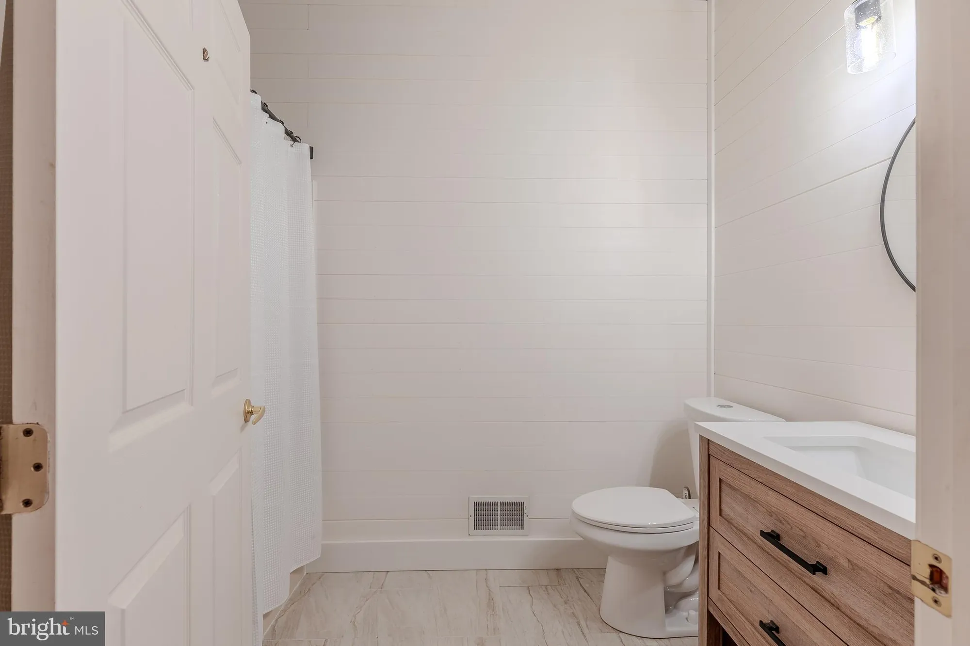 Property Slideshow image 16 of 31 | 62 wynndemere ct, Cape May Court House, NJ, 08210