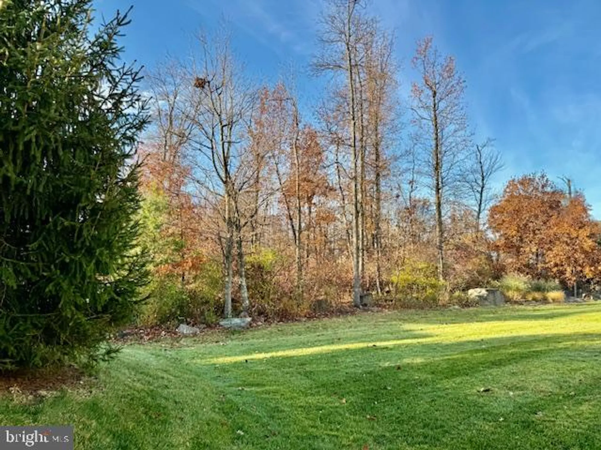 Property Slideshow image 40 of 65 | 9 bellingham dr, Kendall Park, NJ, 08824