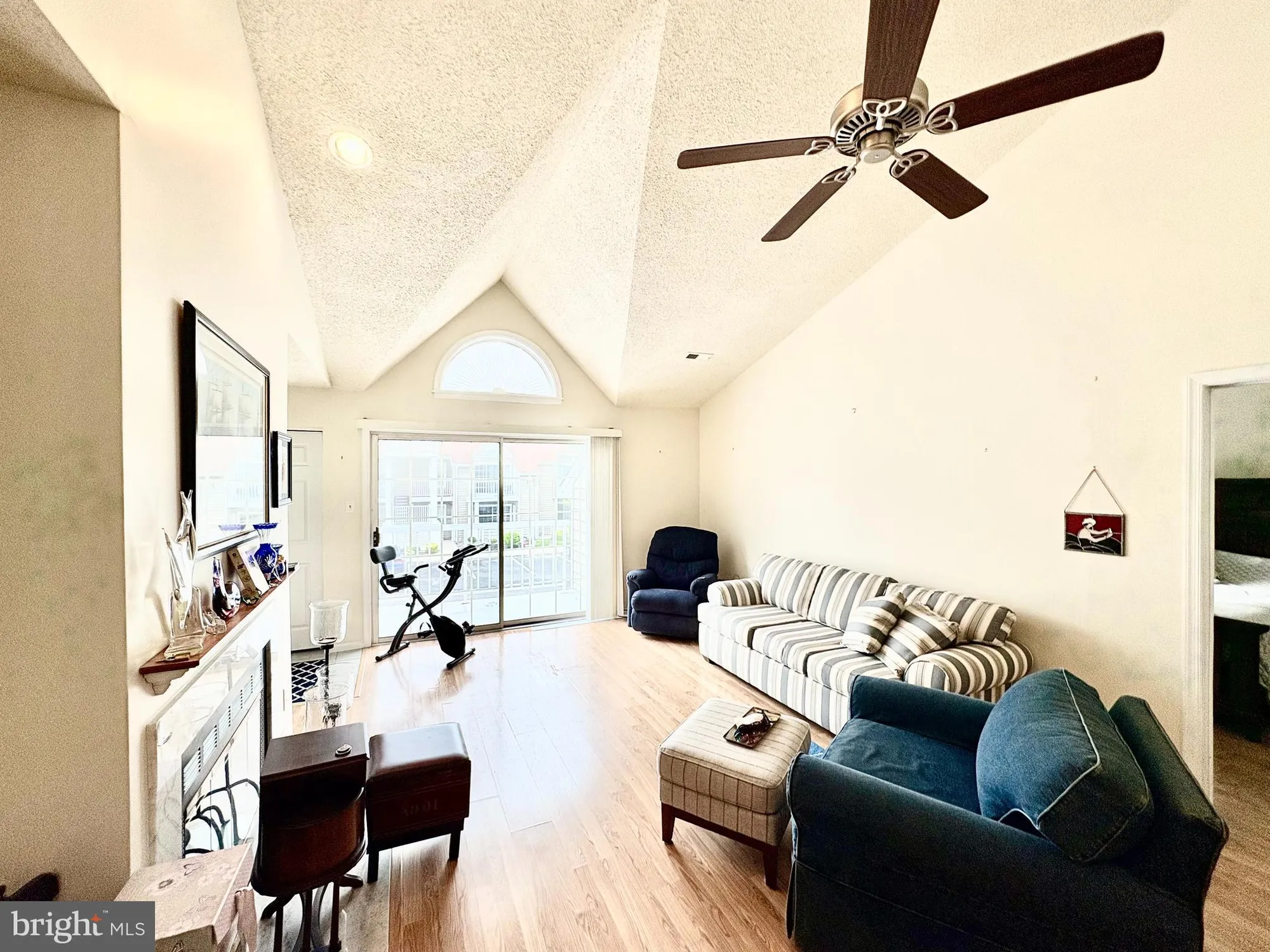 Property Slideshow image 5 of 13 | 550 central ave b9, Linwood, NJ, 08221