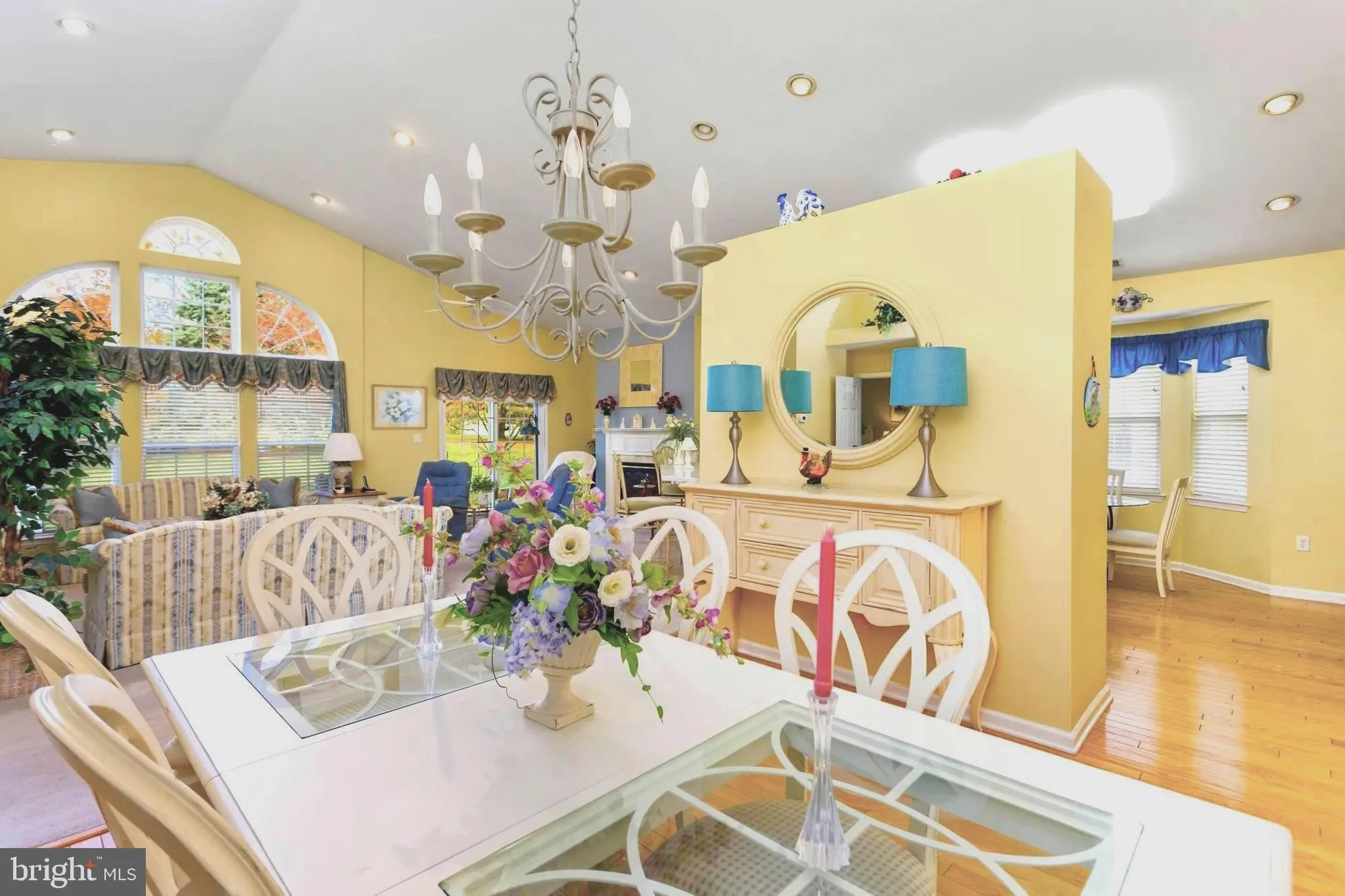 Property Slideshow image 9 of 44 | 10 powderhorn way, Allentown, NJ, 08501