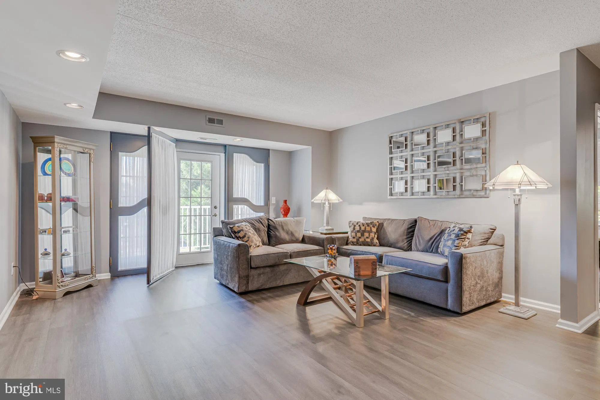 Property Slideshow image 10 of 48 | 9108 centennial sta # 910, Warminster, PA, 18974