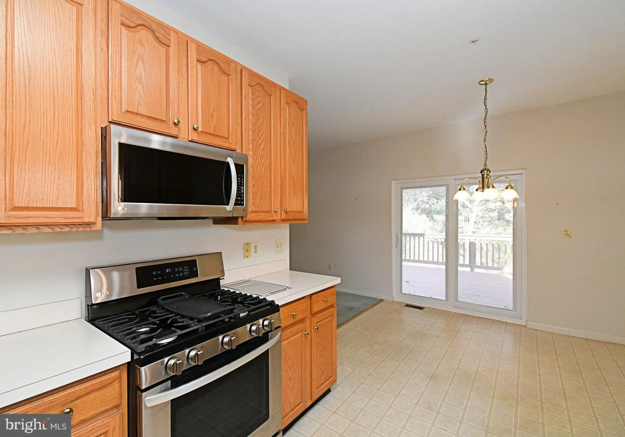 Property Slideshow image 11 of 39 | 37 stuart dr # 37, Norristown, PA, 19401