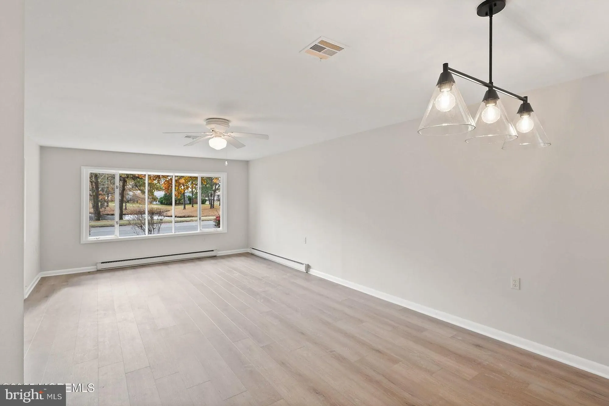 Property Slideshow image 7 of 41 | 1087 argyll cir b, Lakewood, NJ, 08701