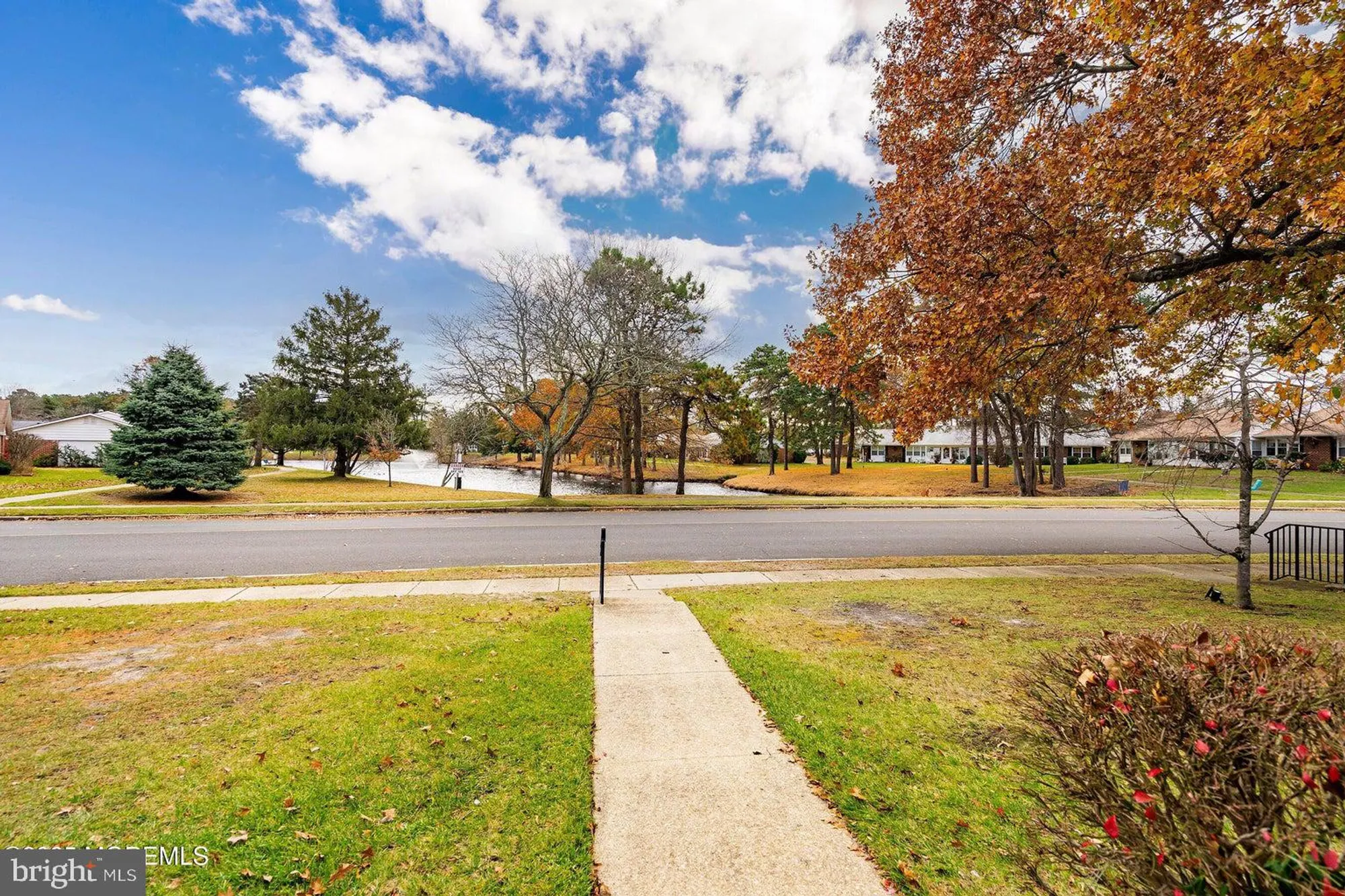 Property Slideshow image 18 of 41 | 1087 argyll cir b, Lakewood, NJ, 08701