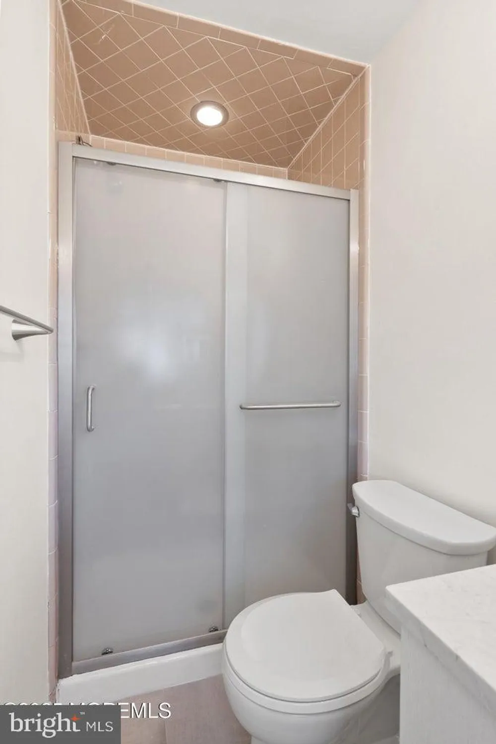 Property Slideshow image 30 of 41 | 1087 argyll cir b, Lakewood, NJ, 08701