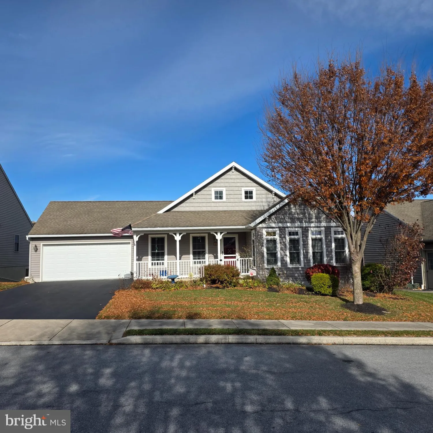 Property Slideshow image 2 of 47 | 854 cambridge dr, Manheim, PA, 17545