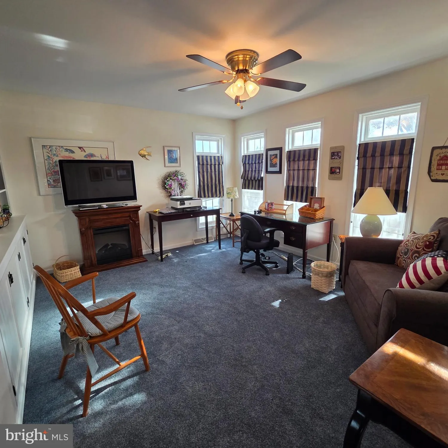 Property Slideshow image 25 of 47 | 854 cambridge dr, Manheim, PA, 17545